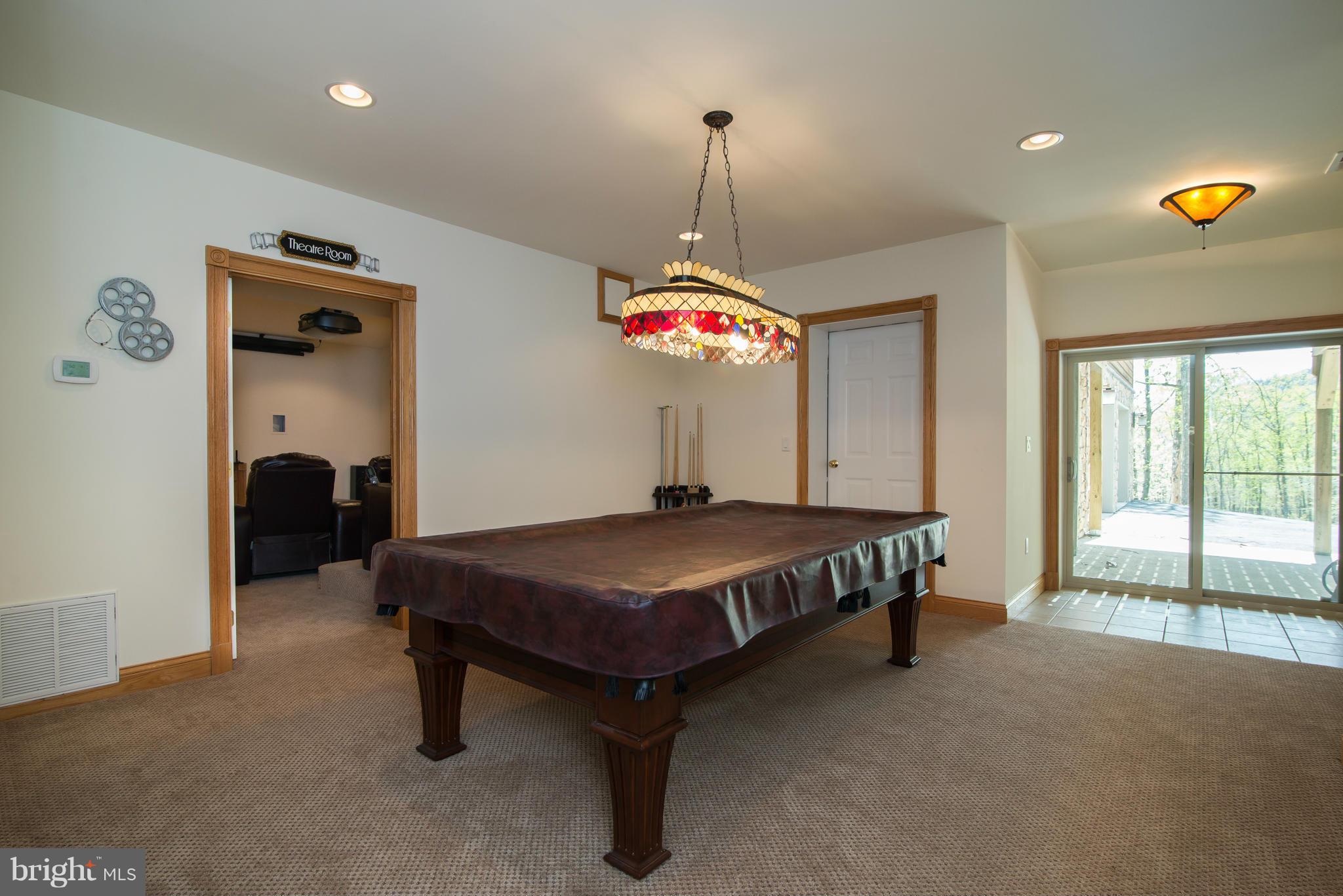 THE WOODS RESORT - Residential Lease