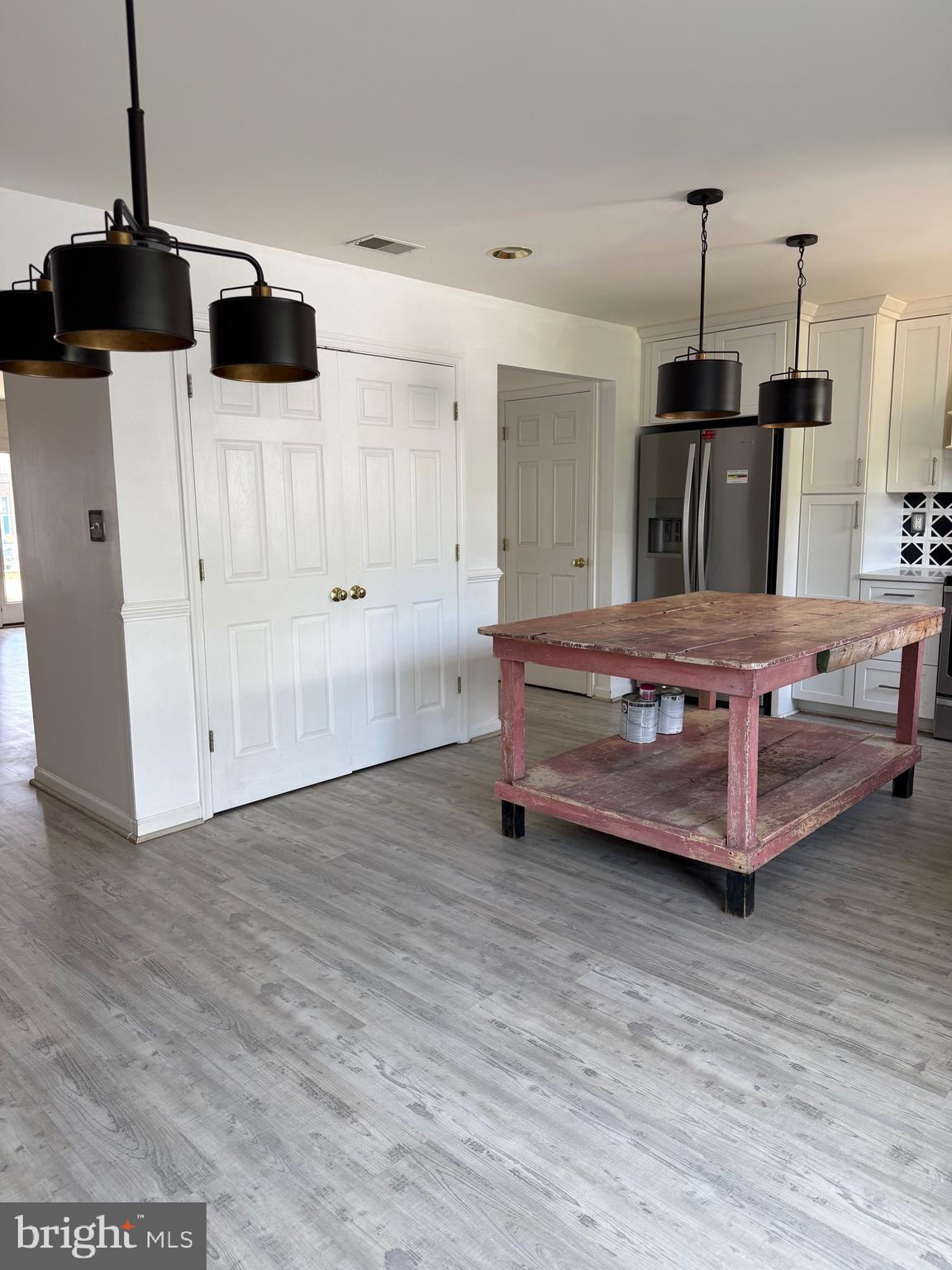 LOCUST HILL - Residential