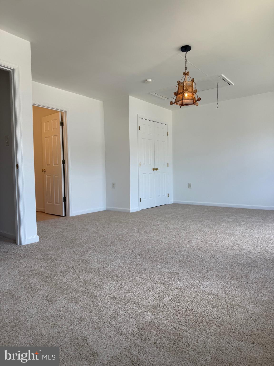 LOCUST HILL - Residential