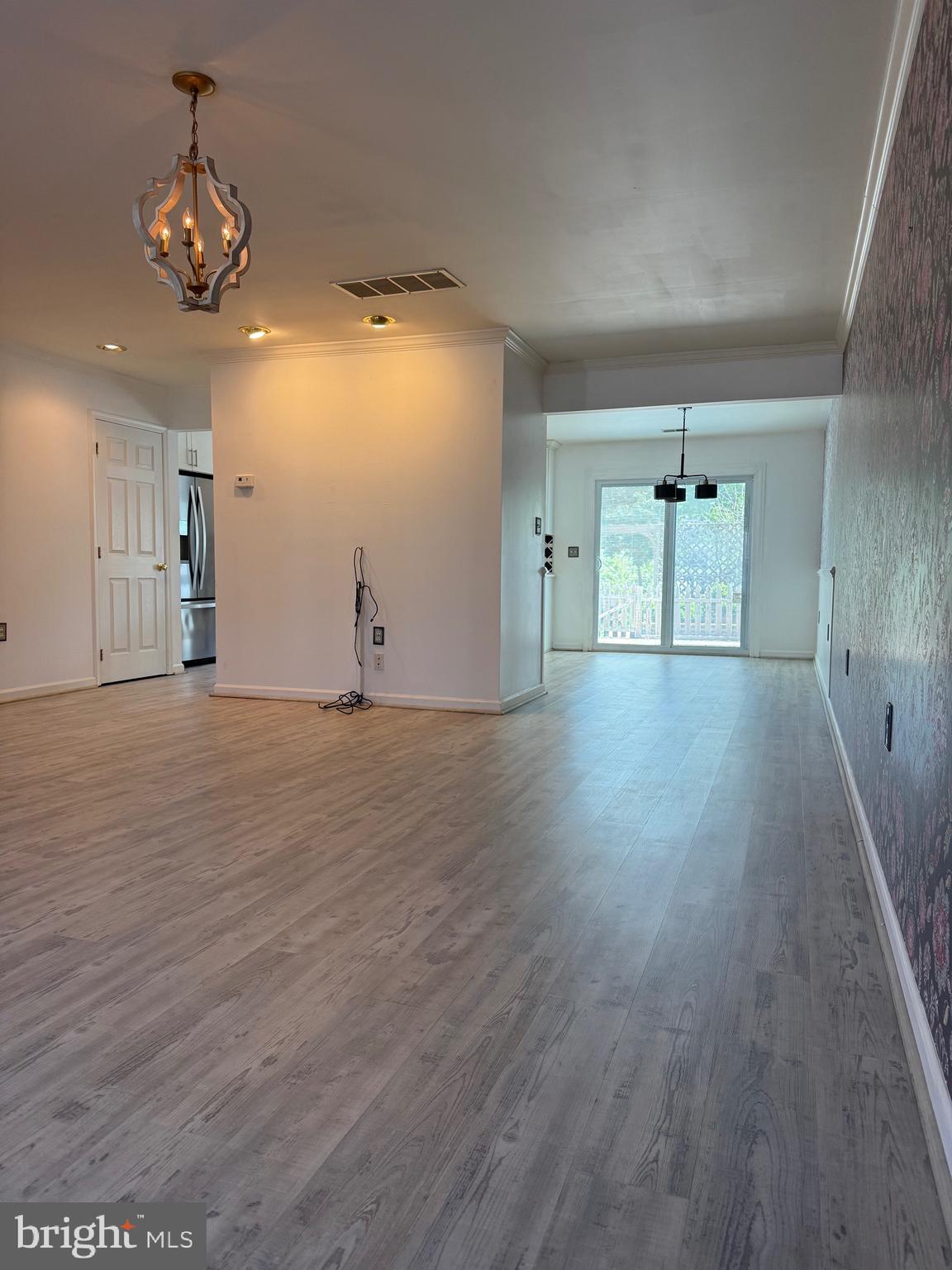 LOCUST HILL - Residential