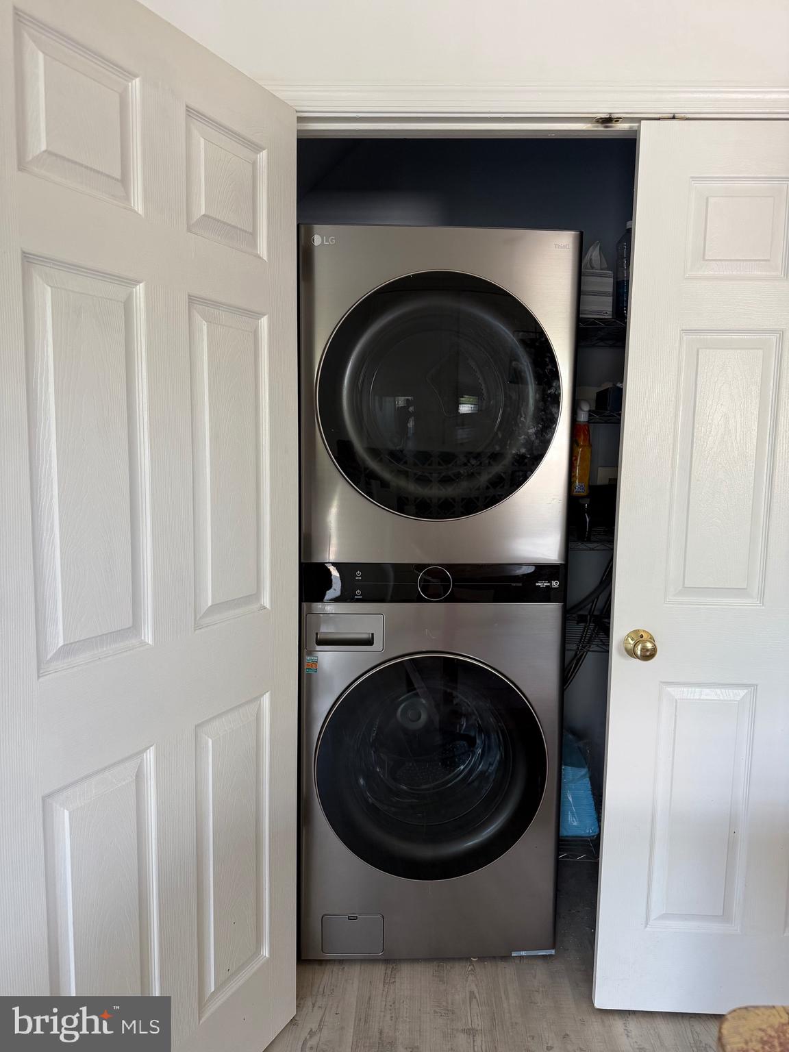 LOCUST HILL - Residential