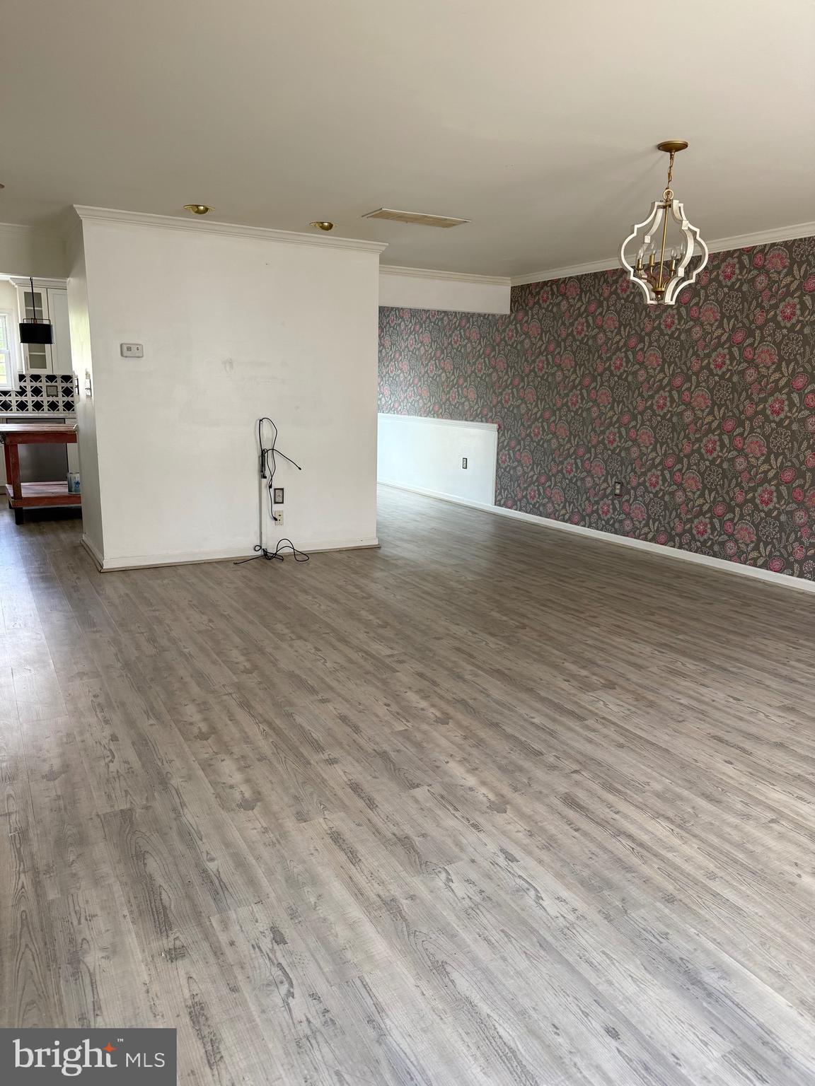 LOCUST HILL - Residential