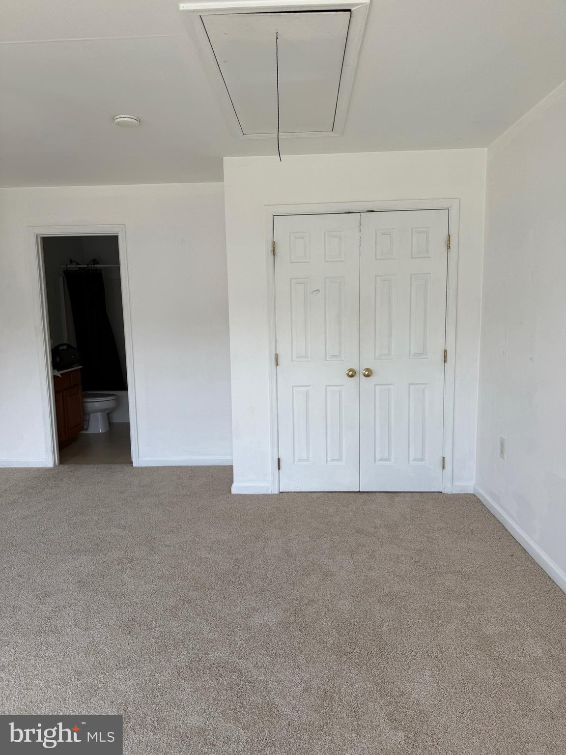 LOCUST HILL - Residential