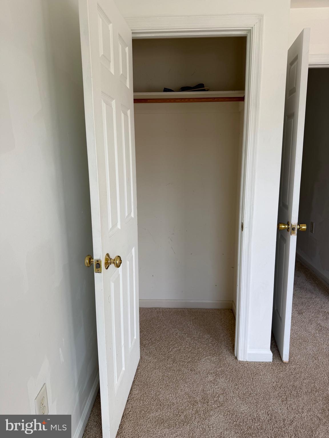 LOCUST HILL - Residential