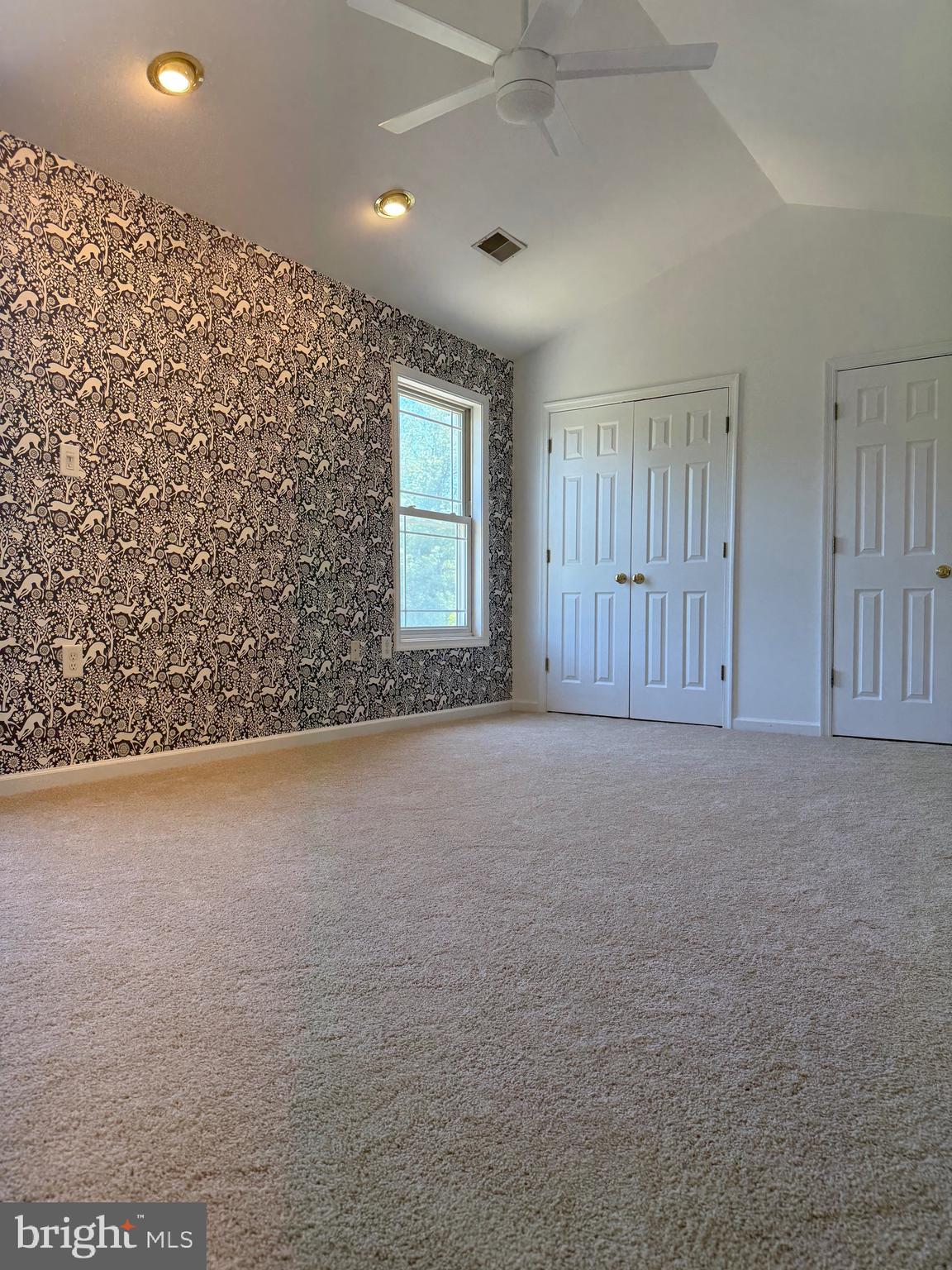 LOCUST HILL - Residential