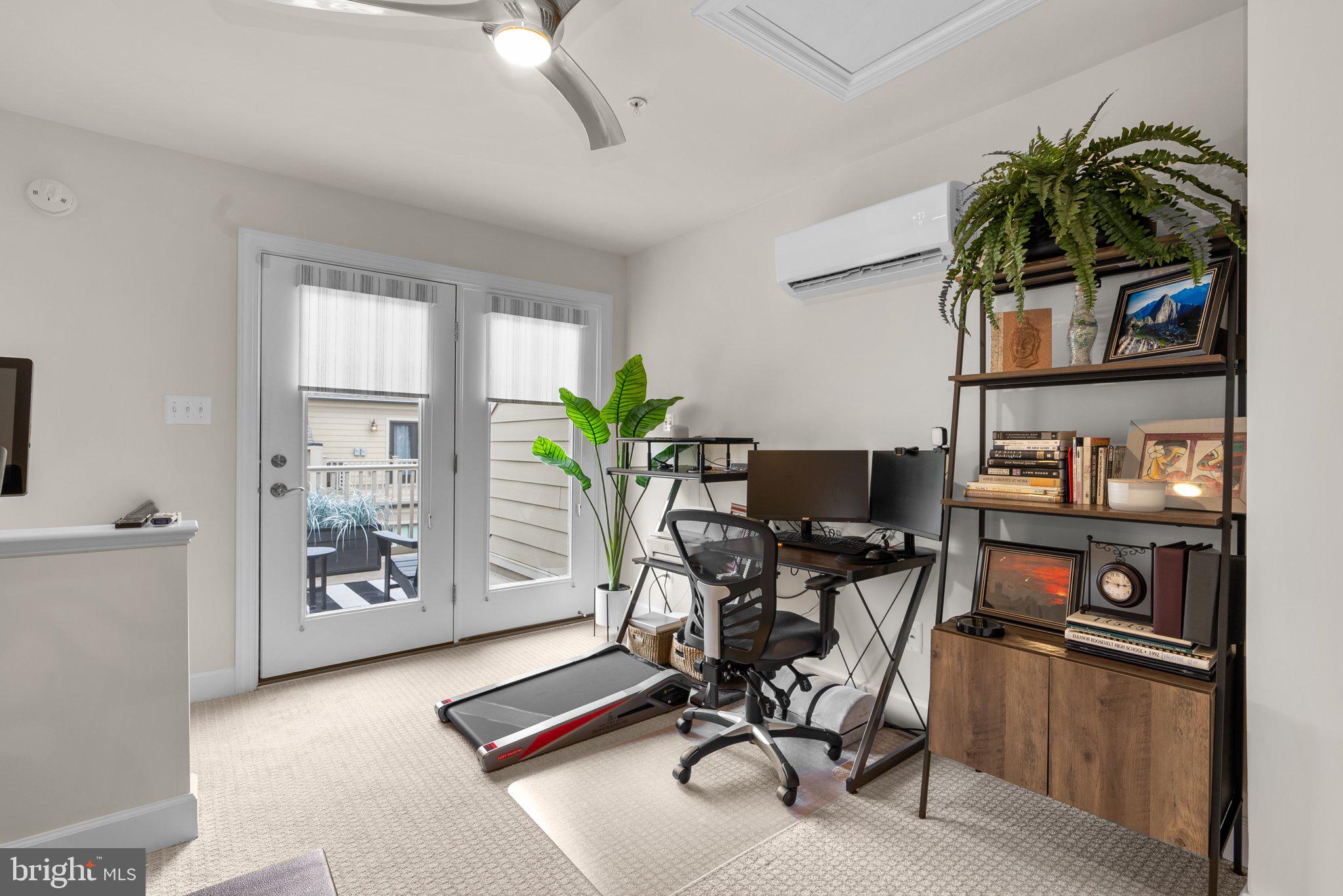 RIVERDALE PARK STATION - Residential