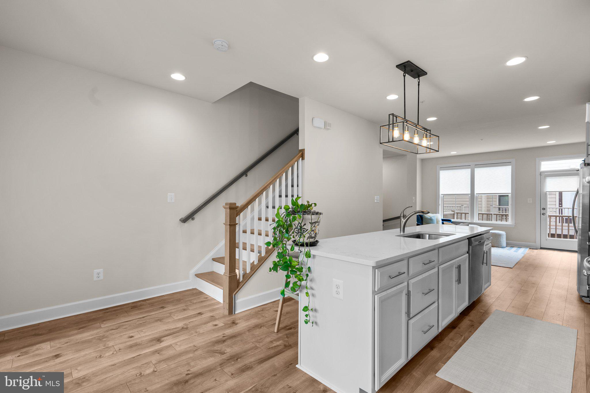 RIVERDALE PARK STATION - Residential