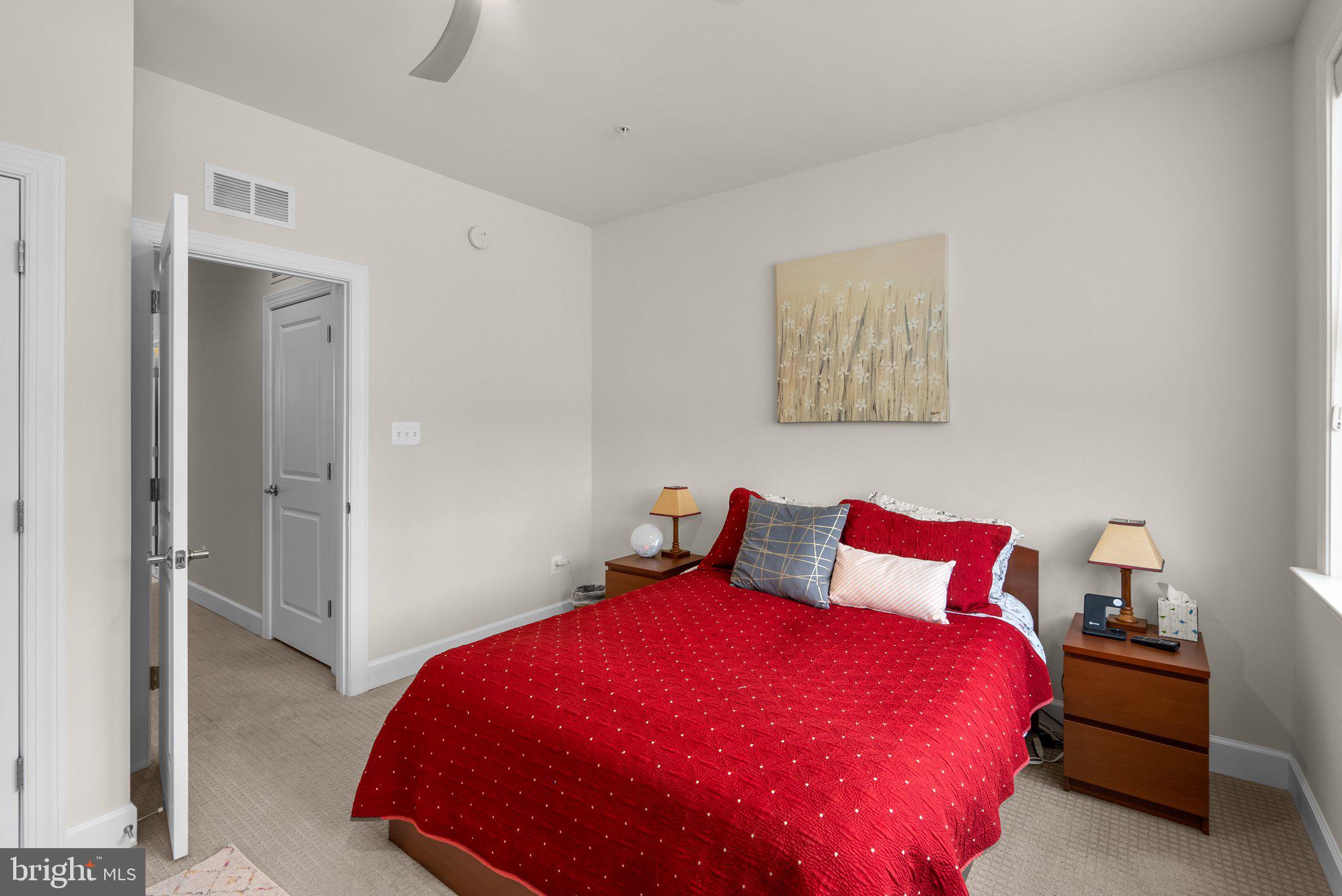 RIVERDALE PARK STATION - Residential