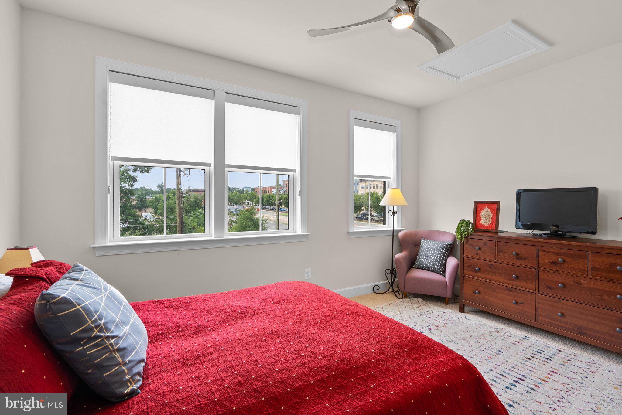 RIVERDALE PARK STATION - Residential