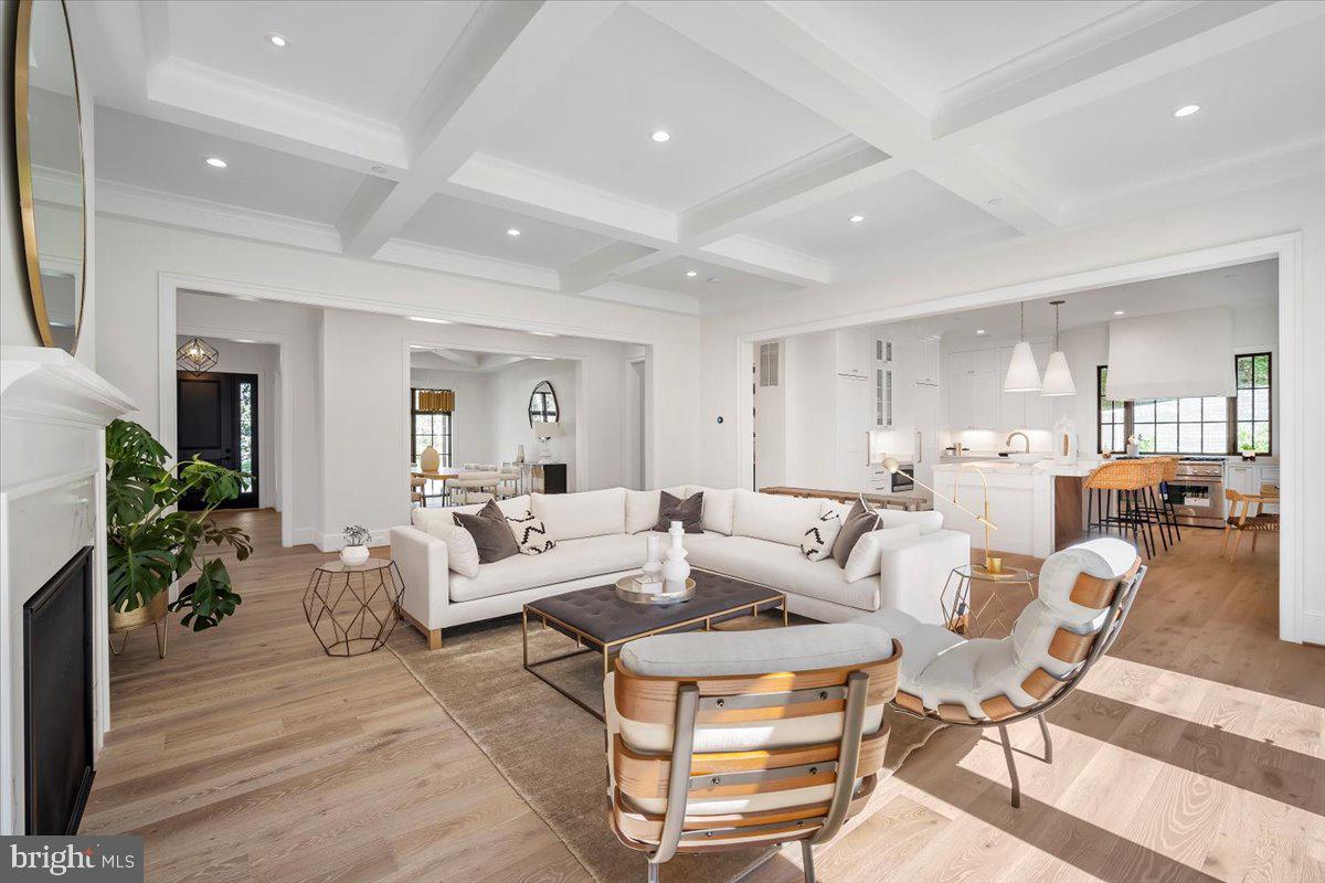 THE HAMLET - Residential Lease