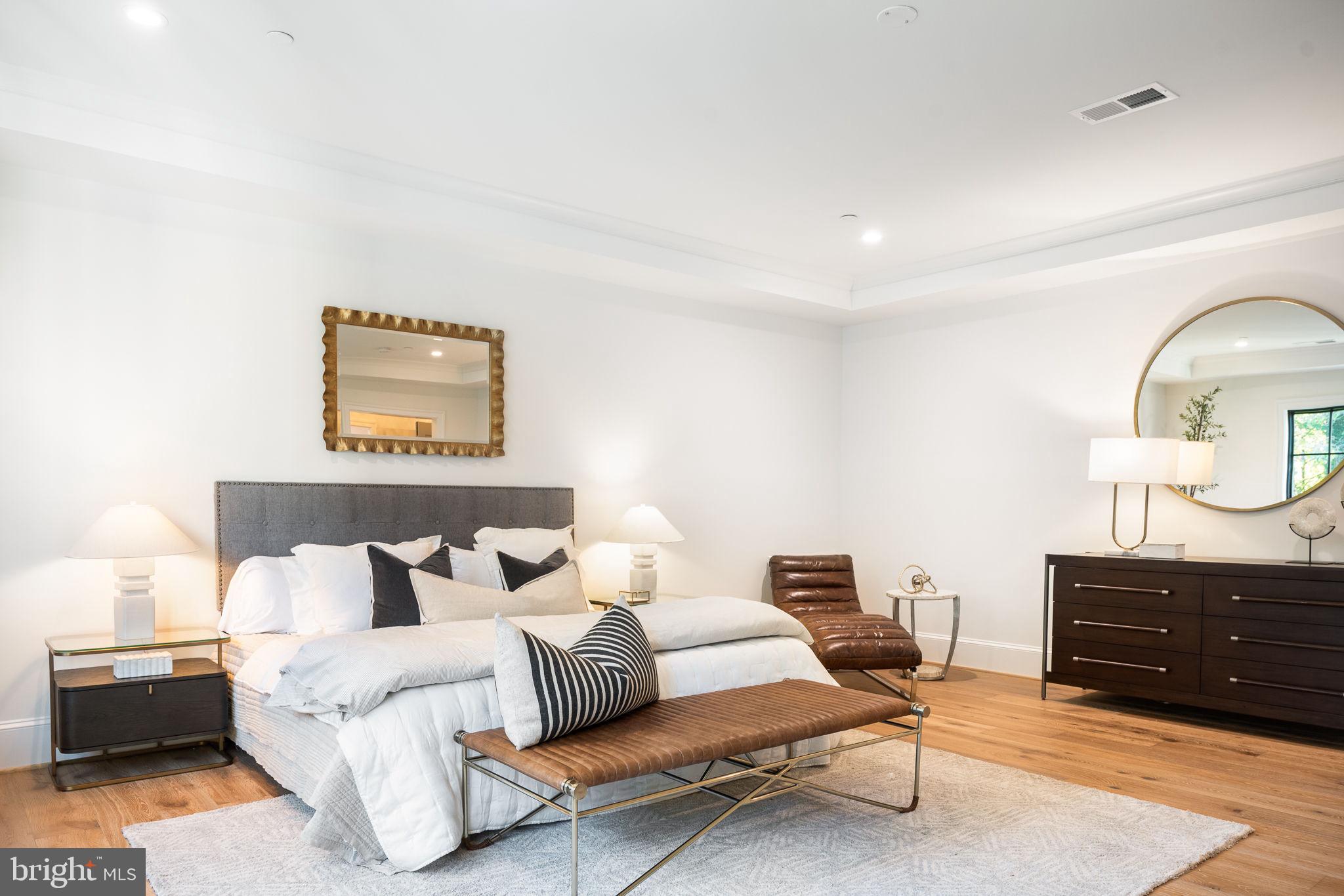 THE HAMLET - Residential Lease