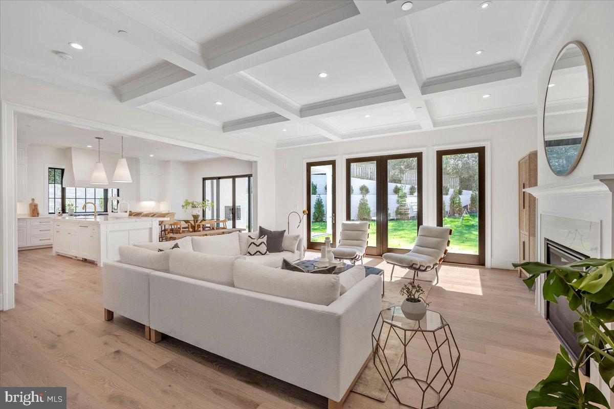 THE HAMLET - Residential Lease