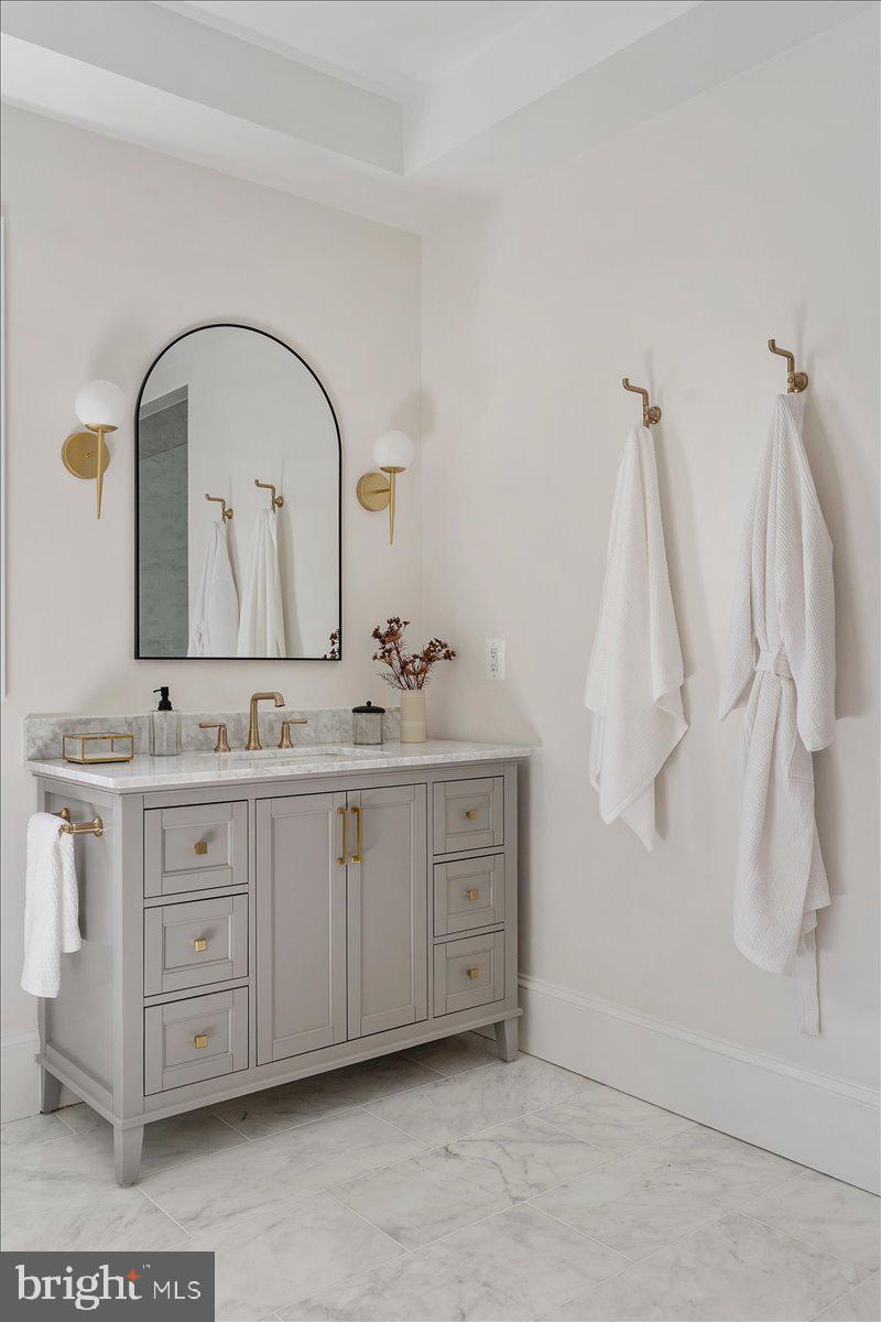 THE HAMLET - Residential Lease