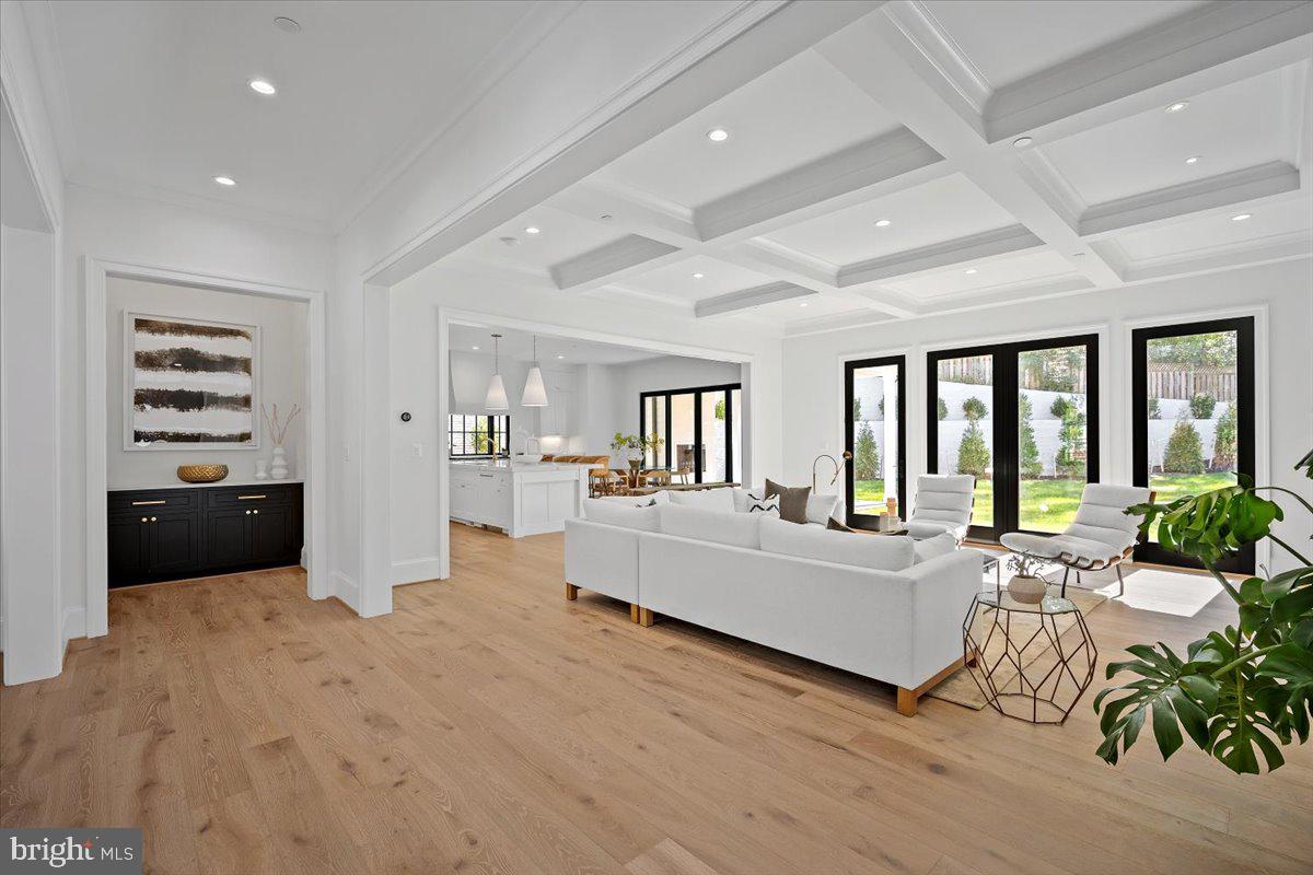 THE HAMLET - Residential Lease