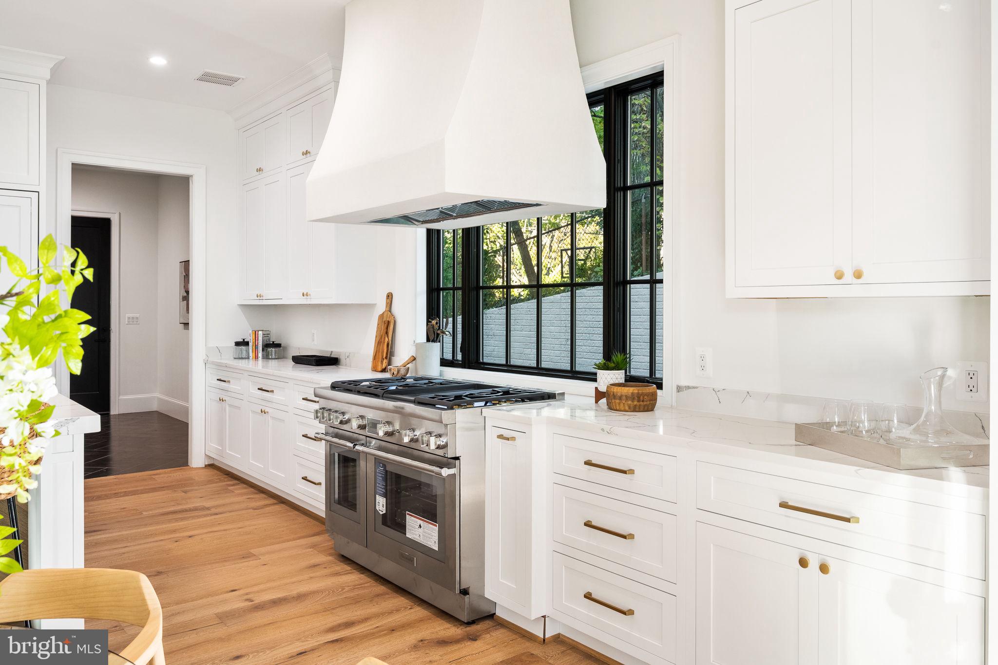 THE HAMLET - Residential Lease