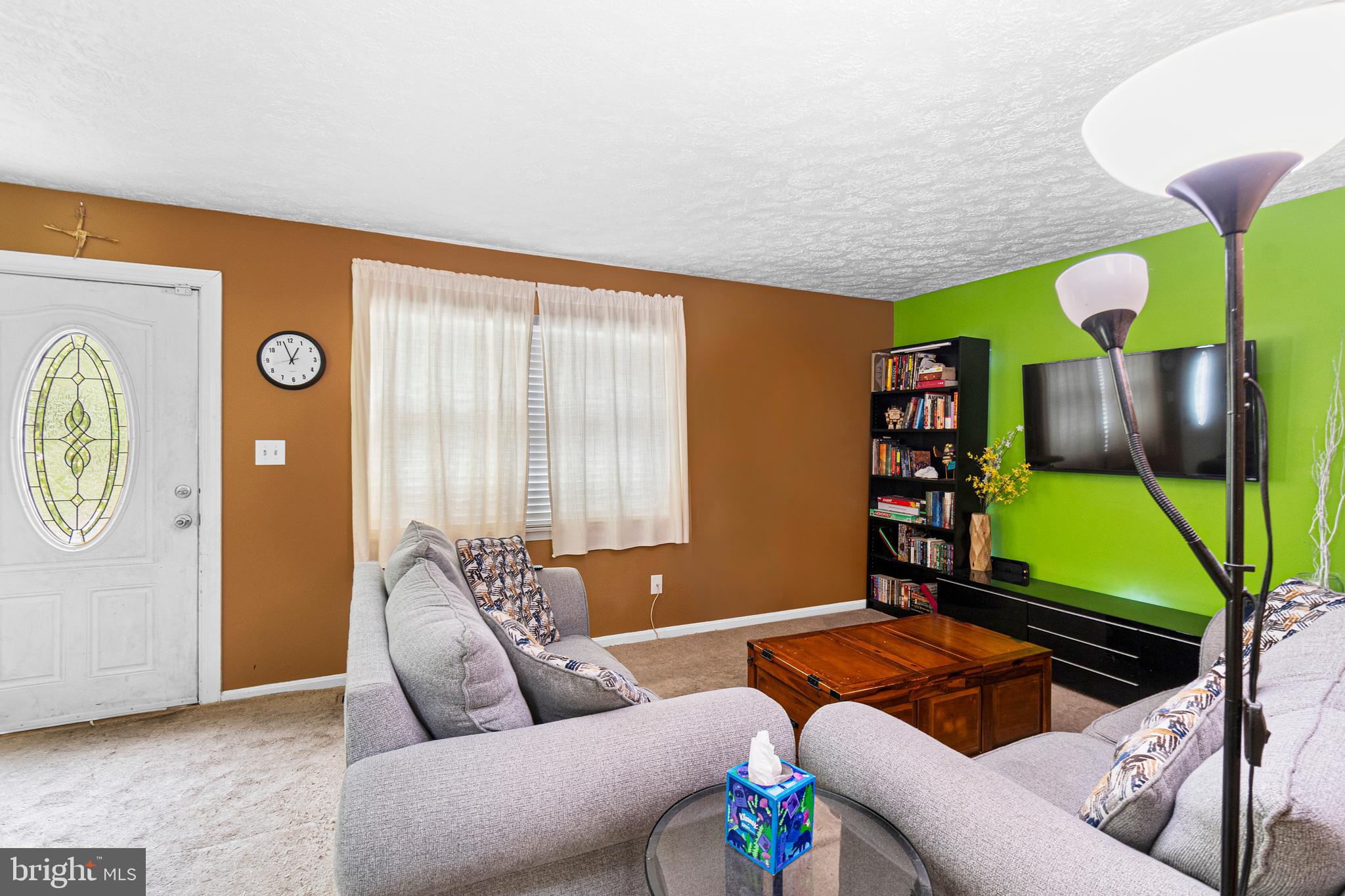 1238 HOLMESPUN DRIVE