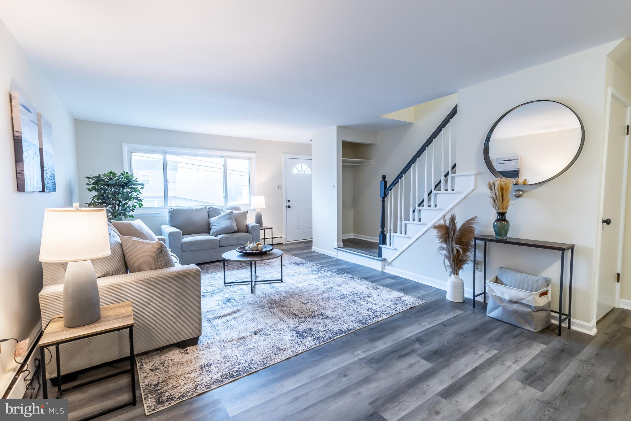 14 W GLENWOOD DRIVE B