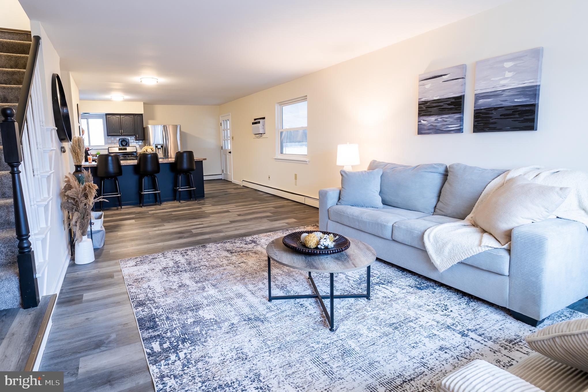 14 W GLENWOOD DRIVE B