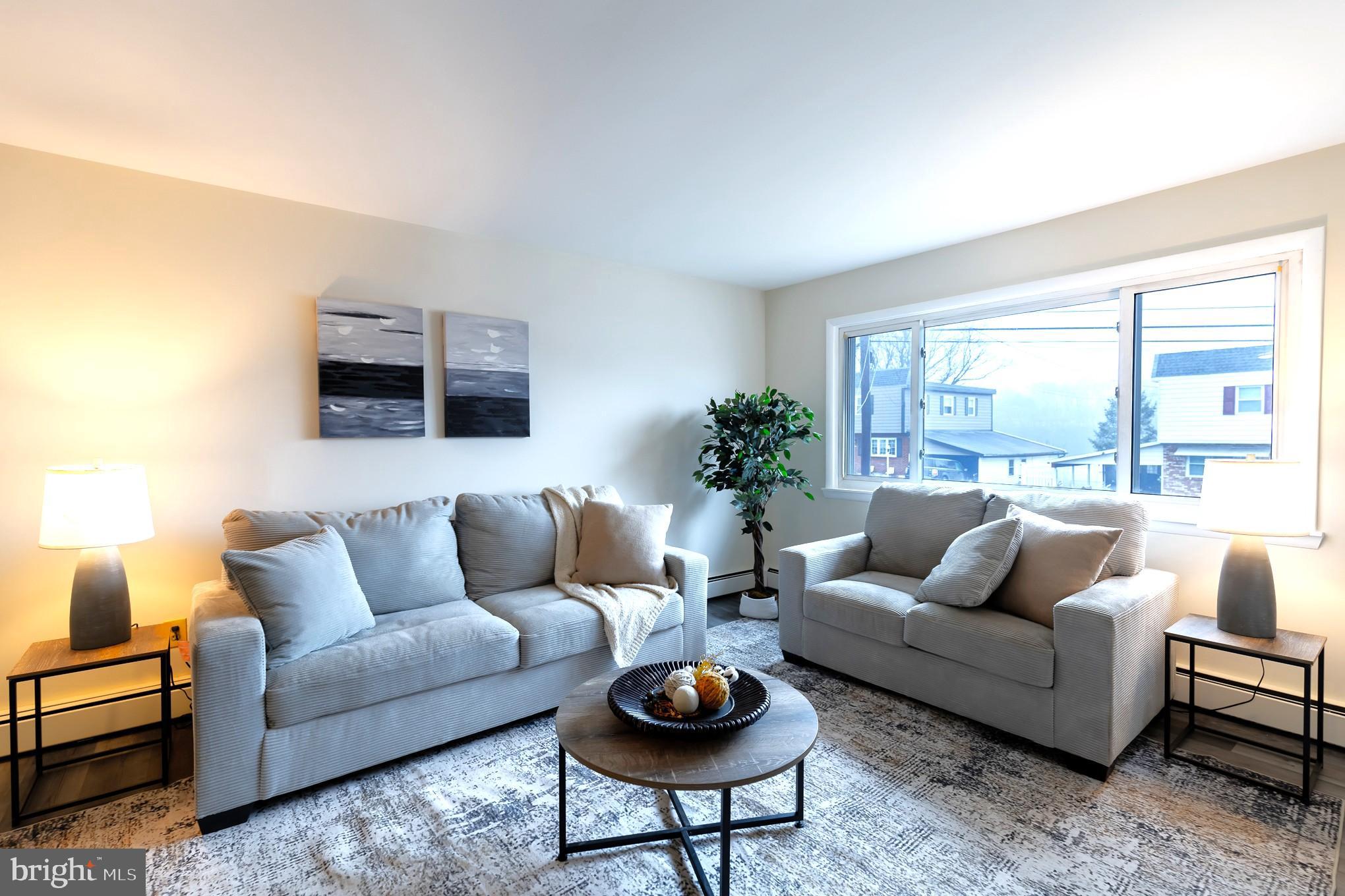 14 W GLENWOOD DRIVE B