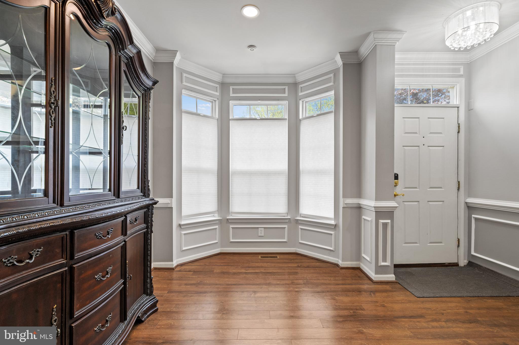 COLLEGE HILLS - Residential