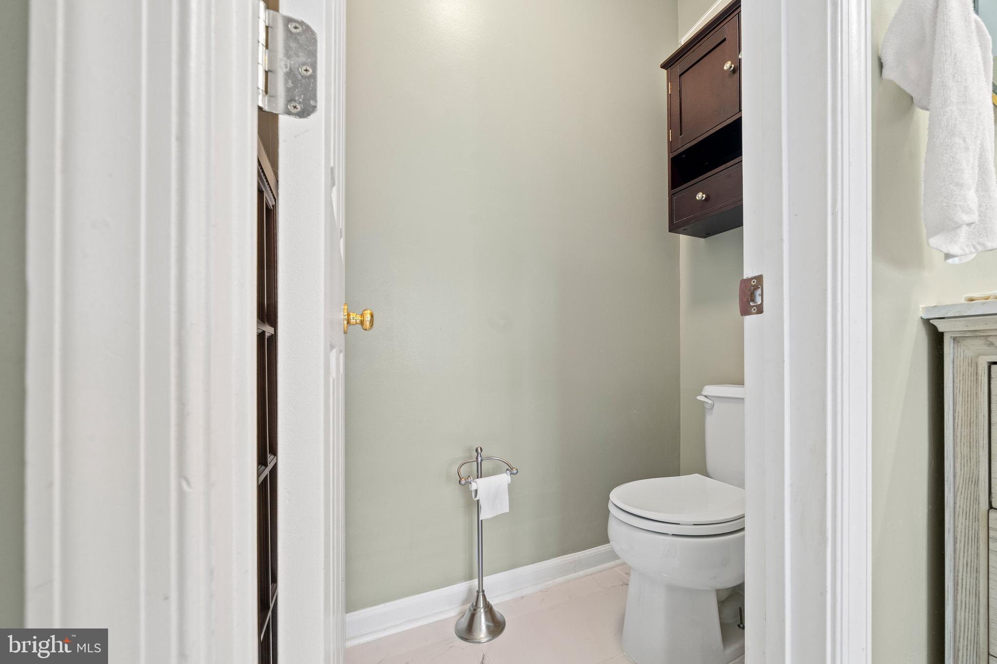 COLLEGE HILLS - Residential