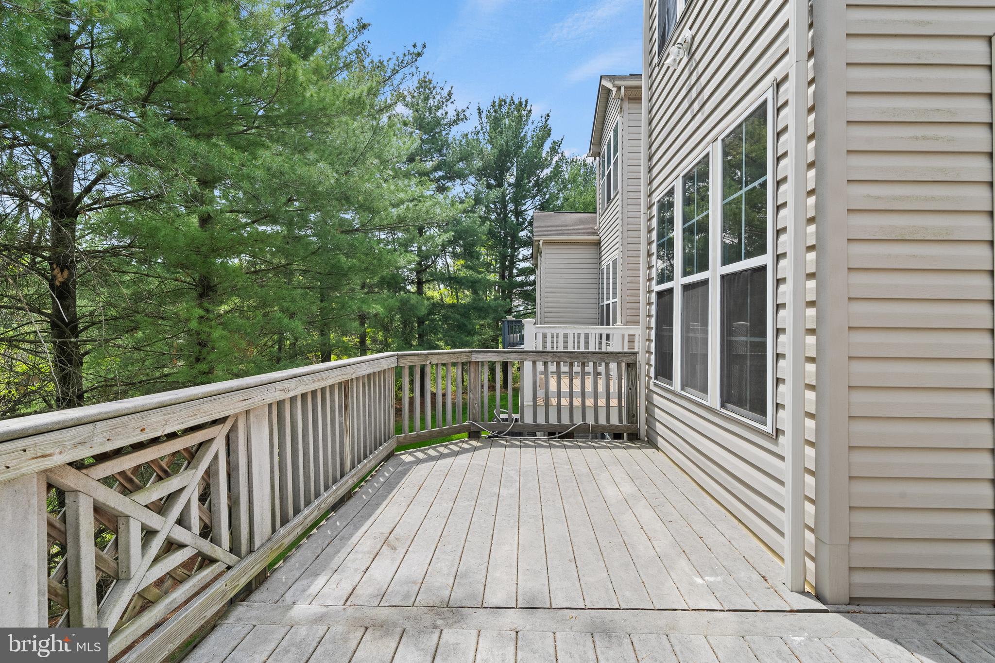 COLLEGE HILLS - Residential