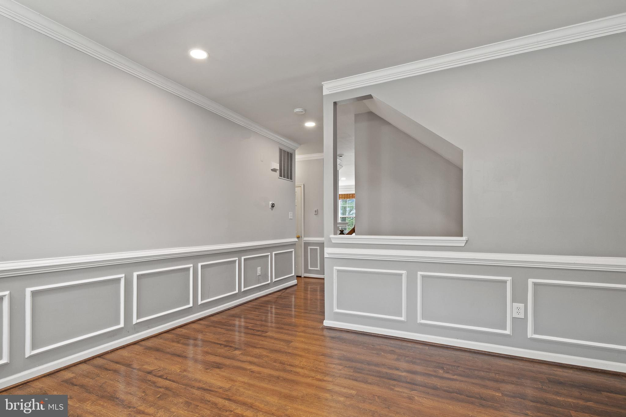 COLLEGE HILLS - Residential