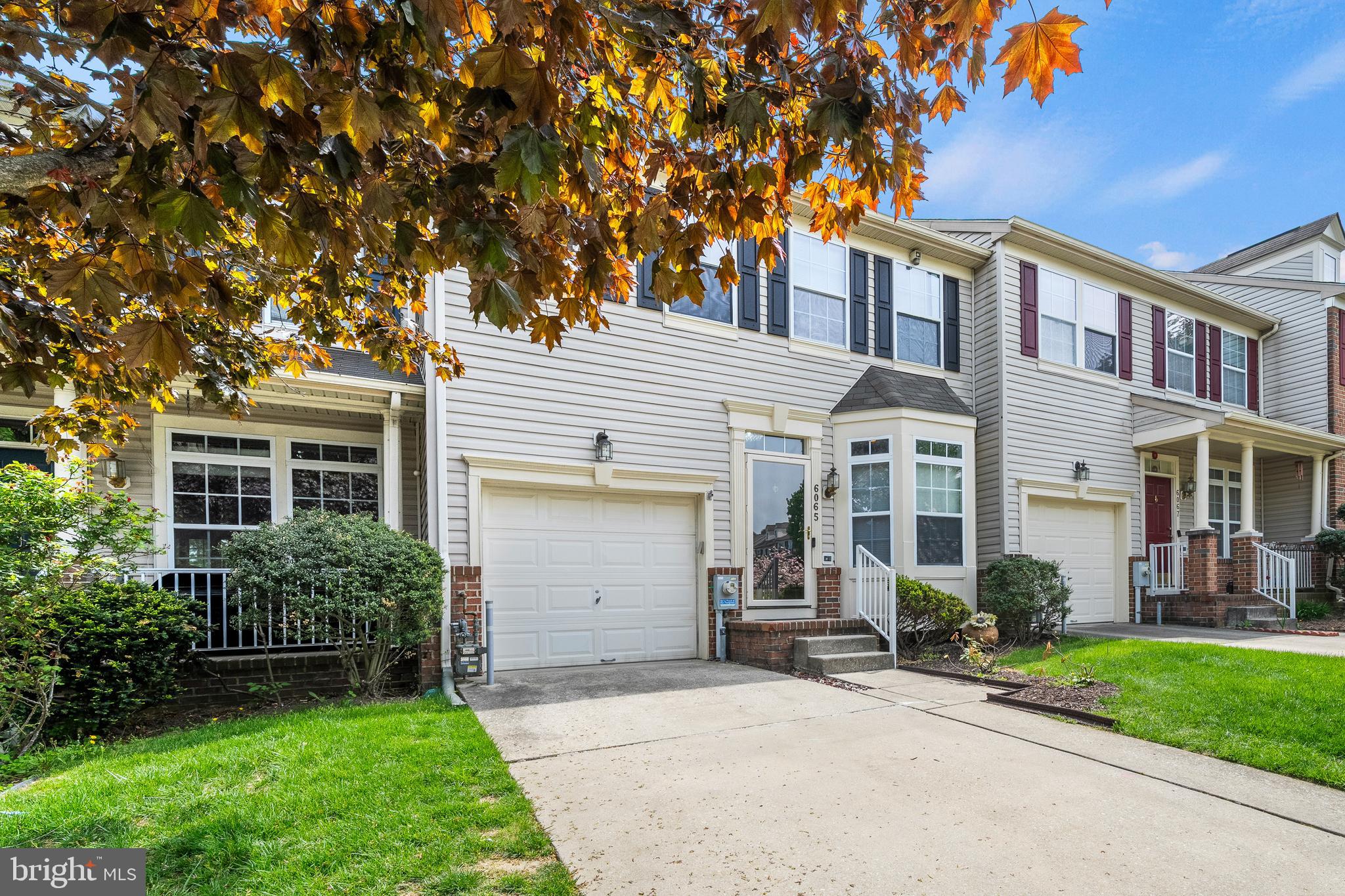 COLLEGE HILLS - Residential