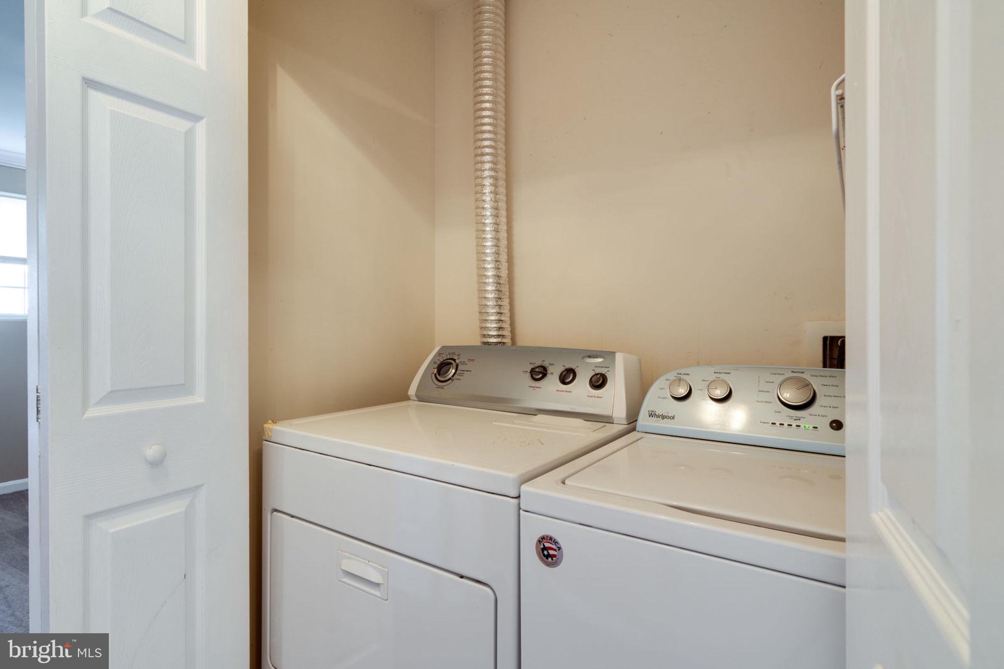 LAKECREST - Residential