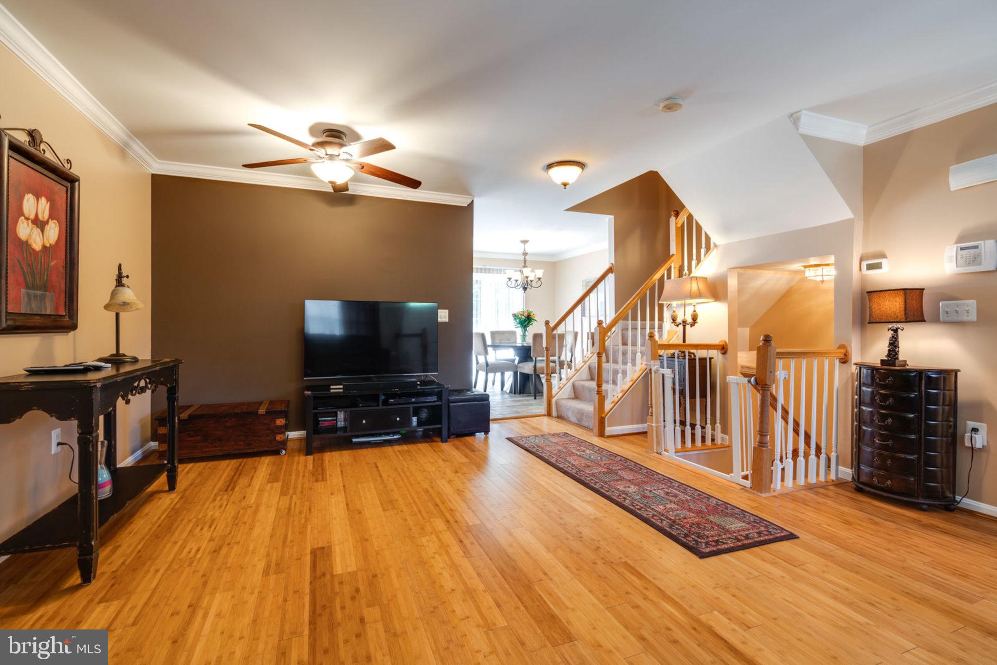 LAKECREST - Residential