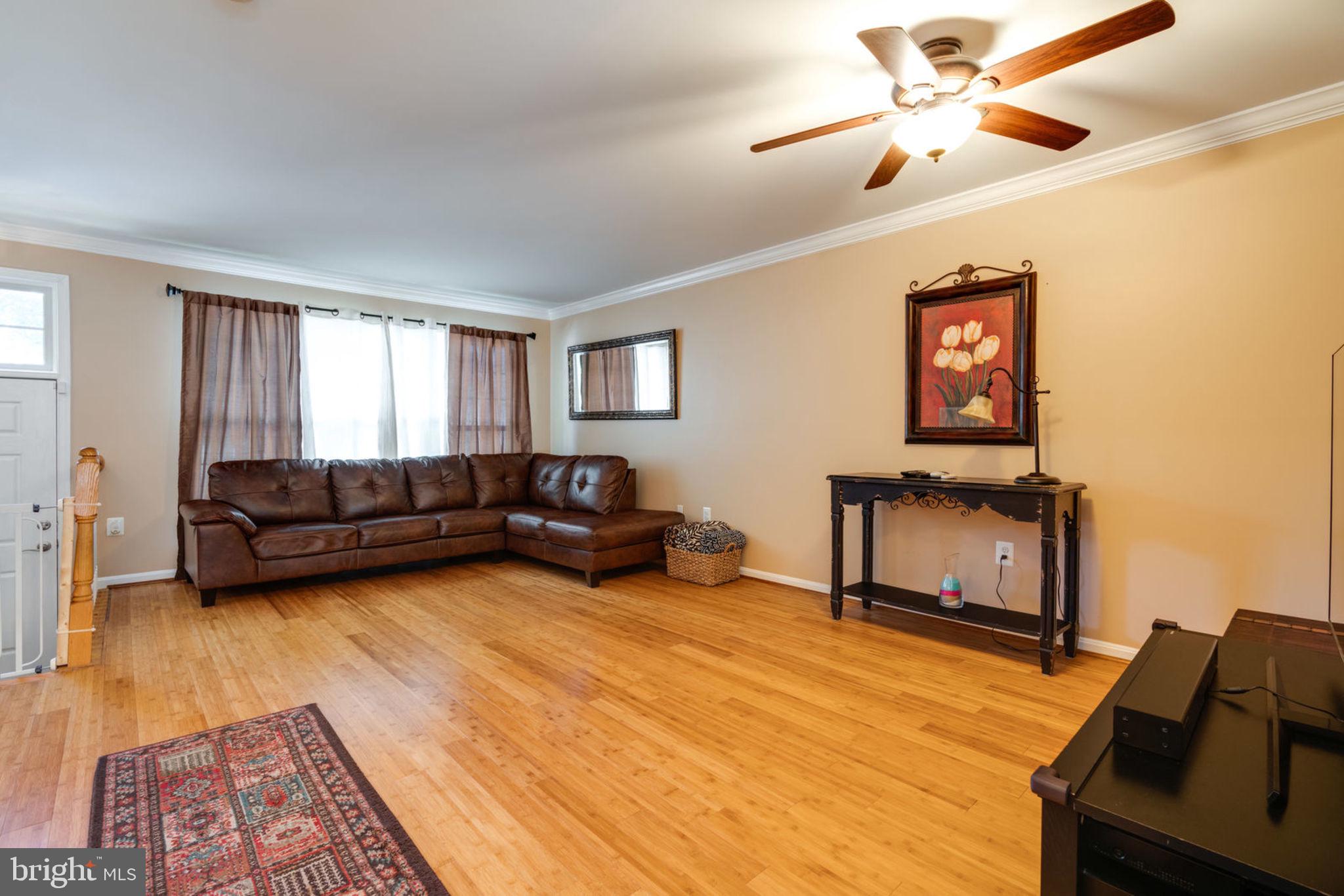 LAKECREST - Residential