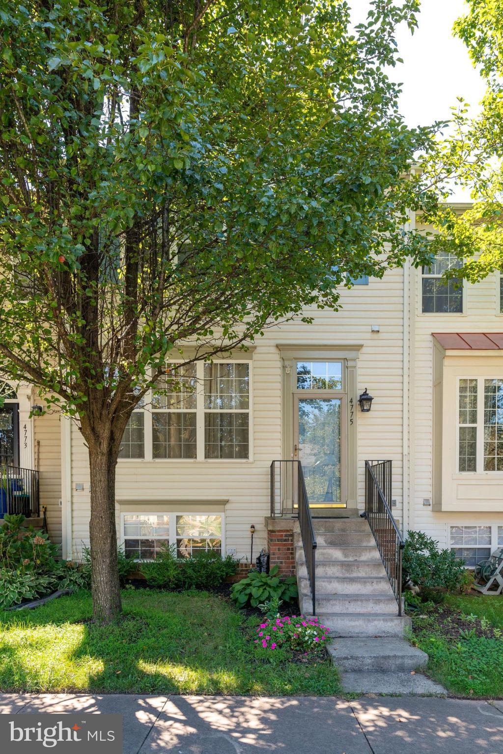 LAKECREST - Residential