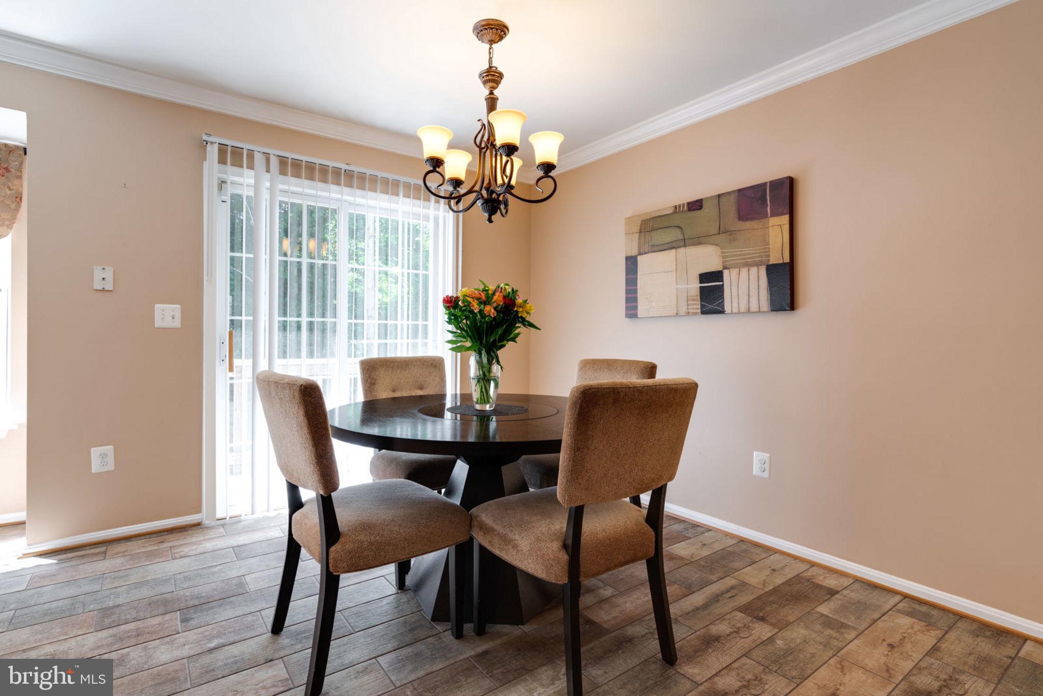 LAKECREST - Residential