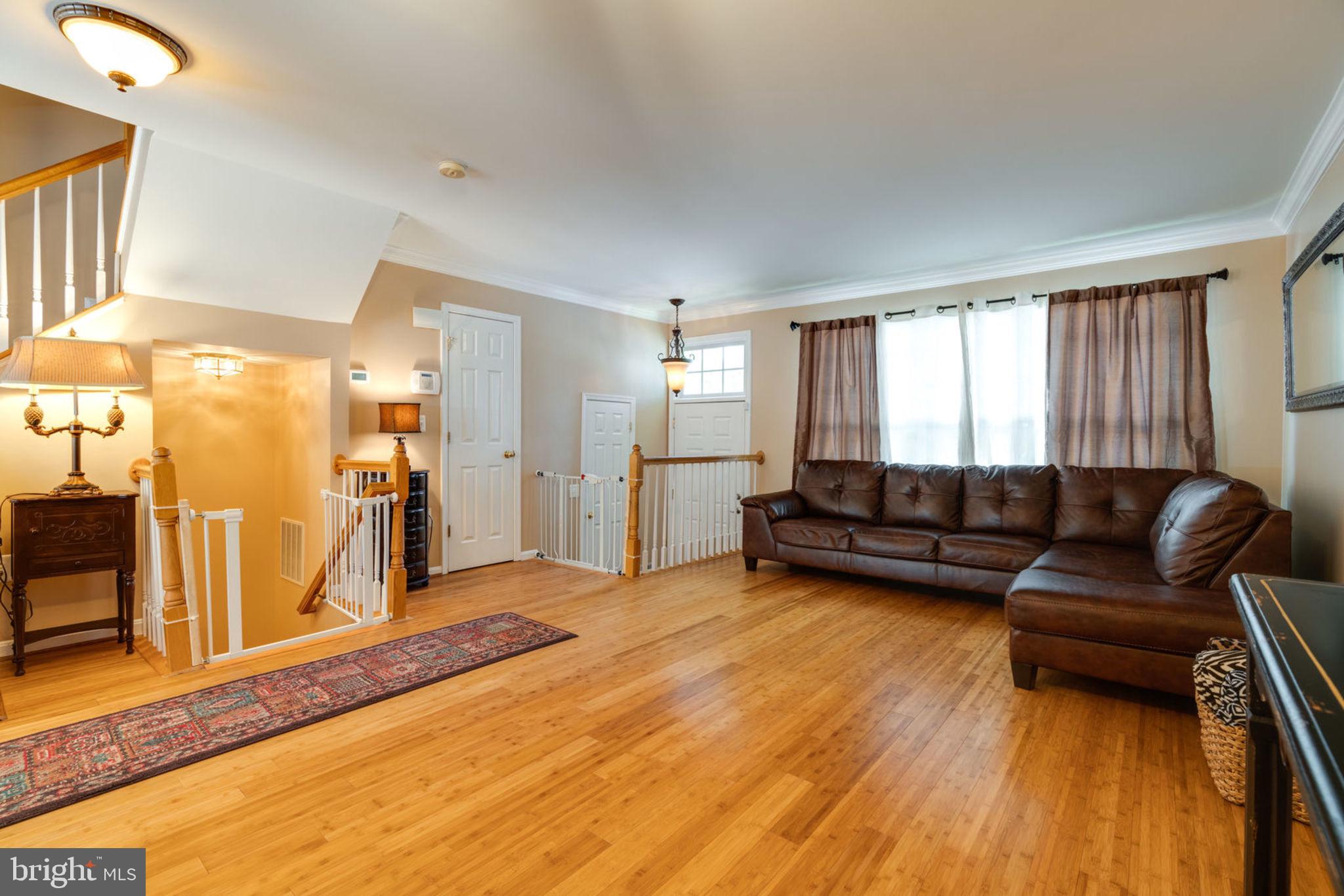 LAKECREST - Residential