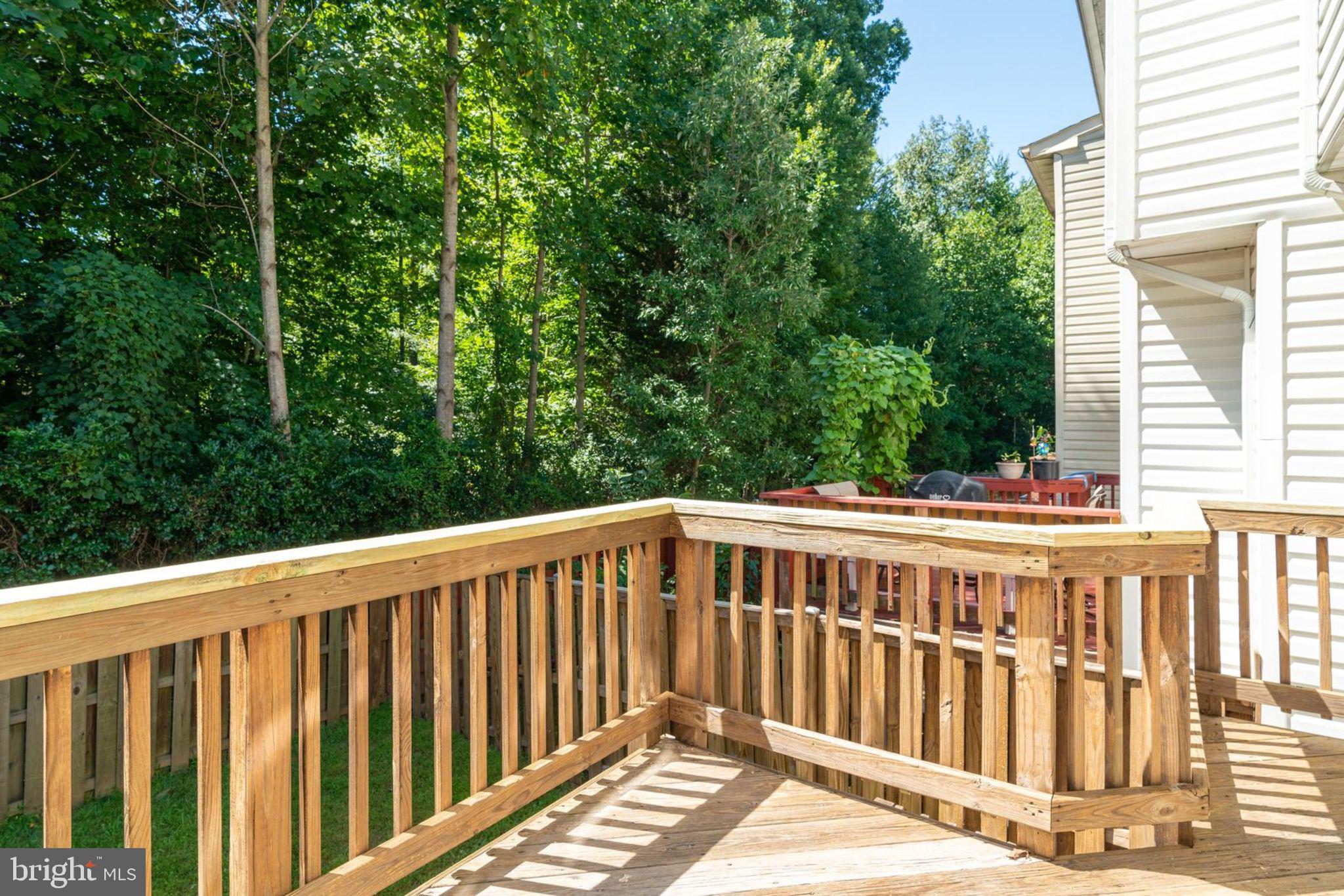 LAKECREST - Residential