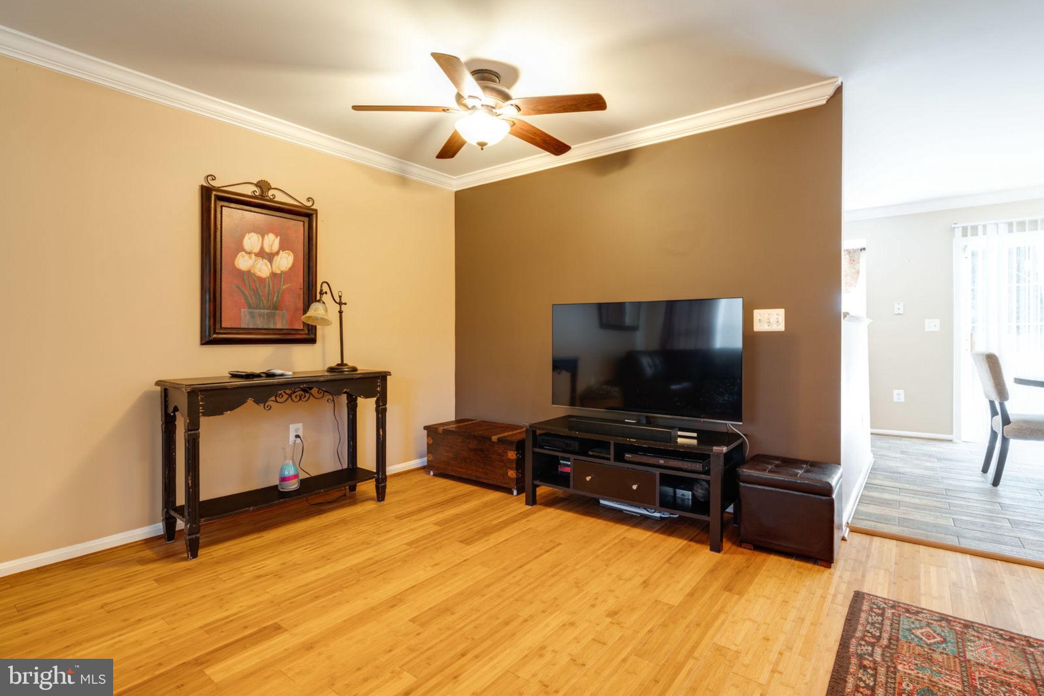 LAKECREST - Residential