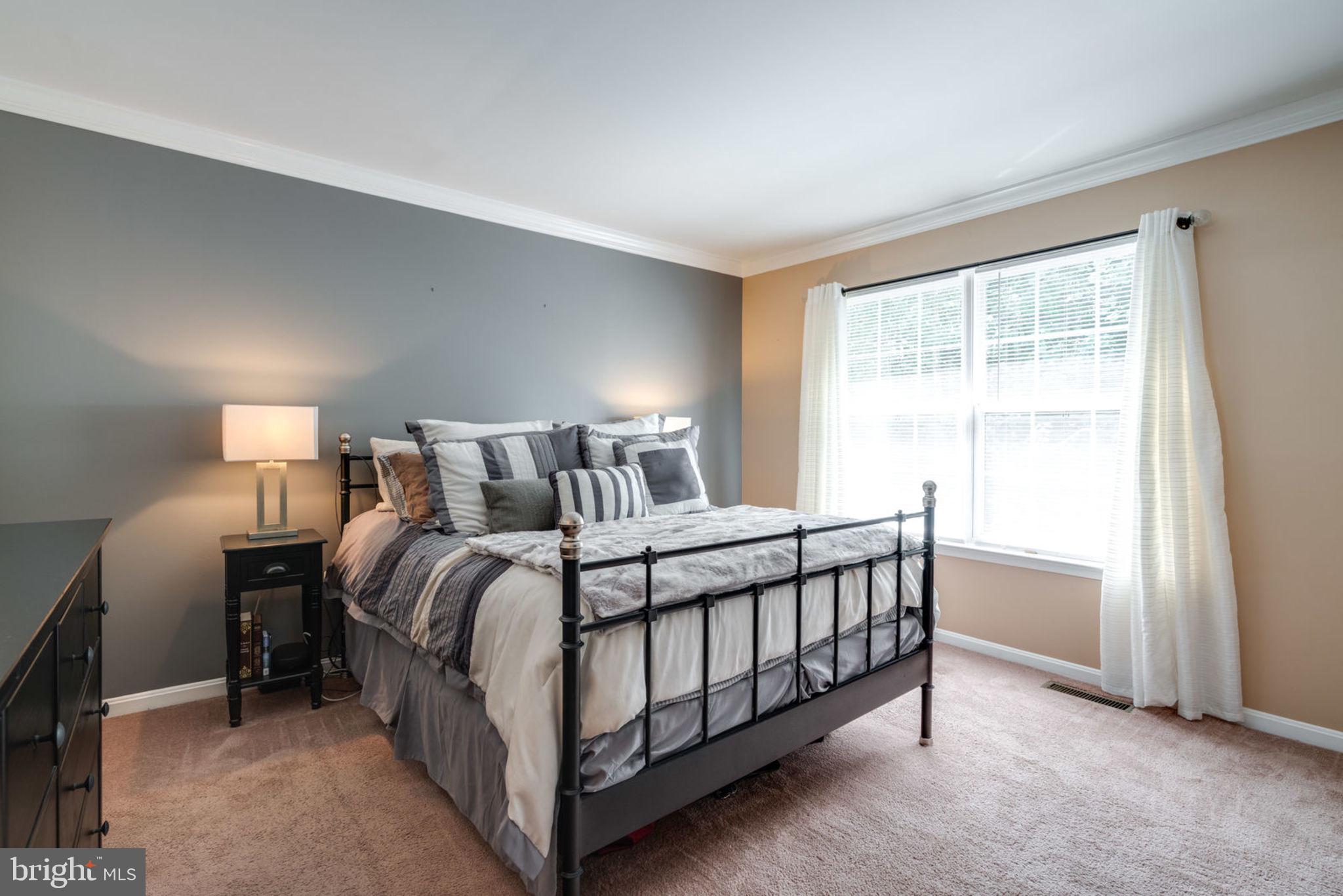 LAKECREST - Residential