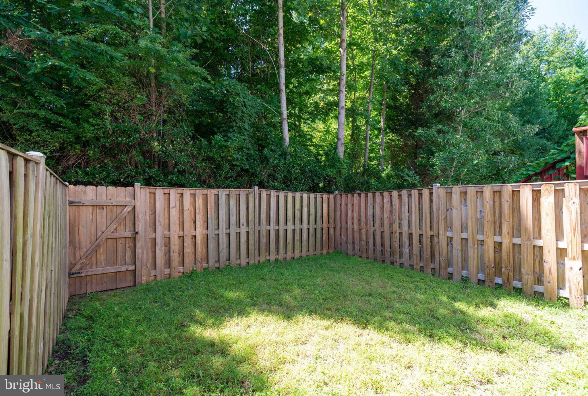 LAKECREST - Residential