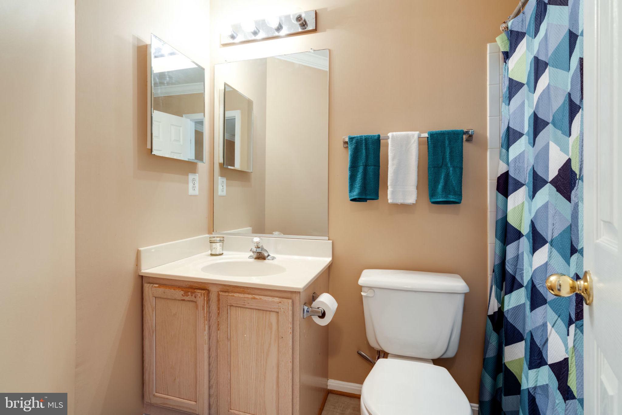 LAKECREST - Residential