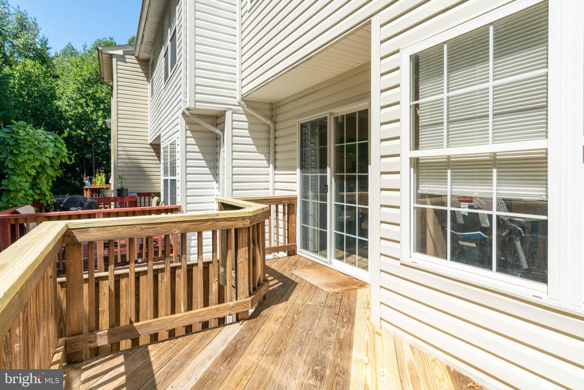 LAKECREST - Residential