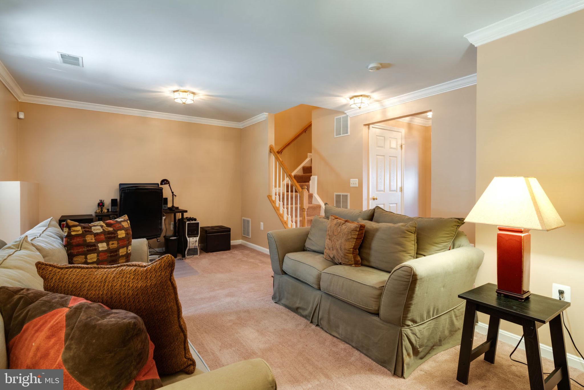 LAKECREST - Residential