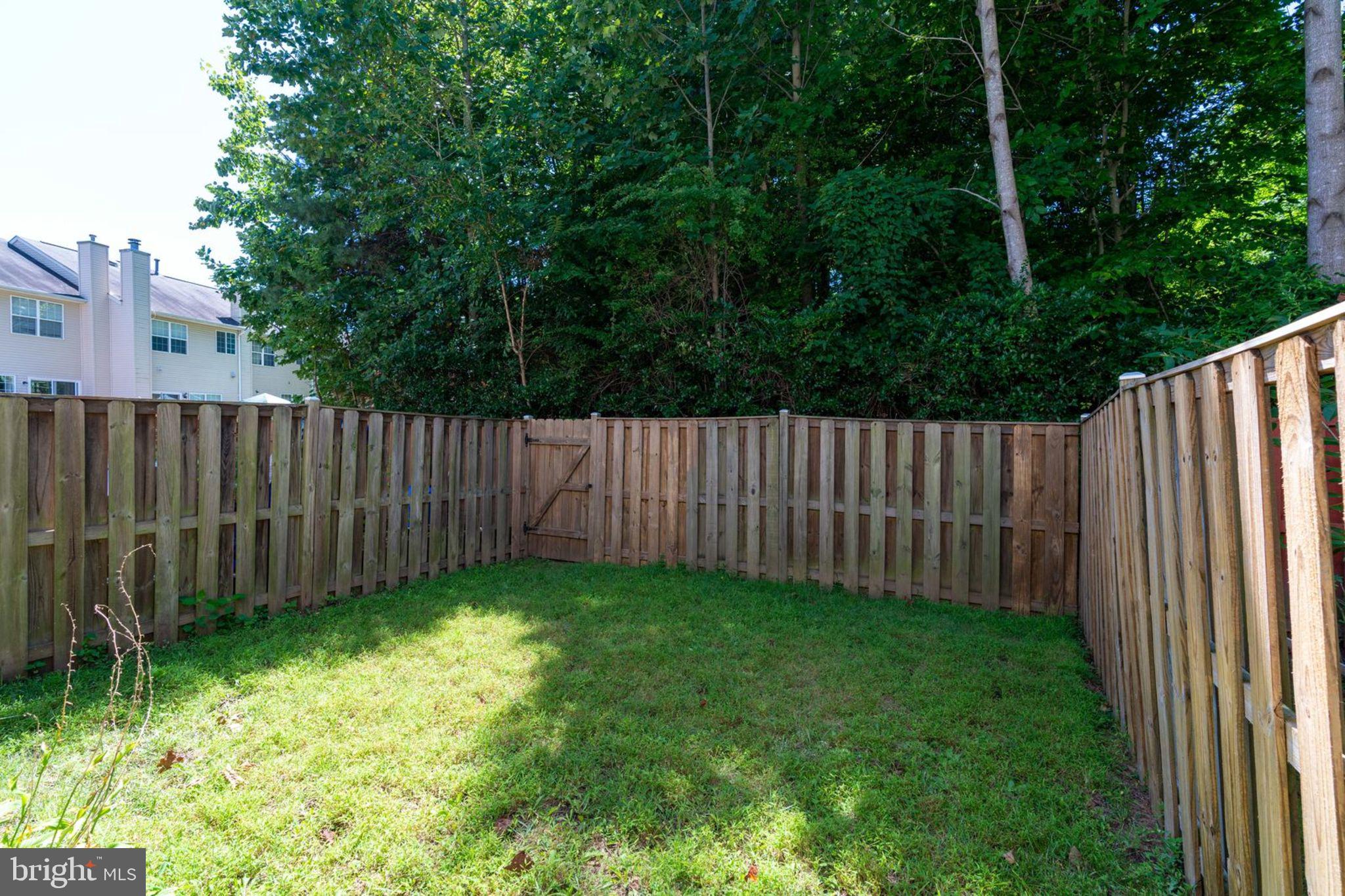 LAKECREST - Residential