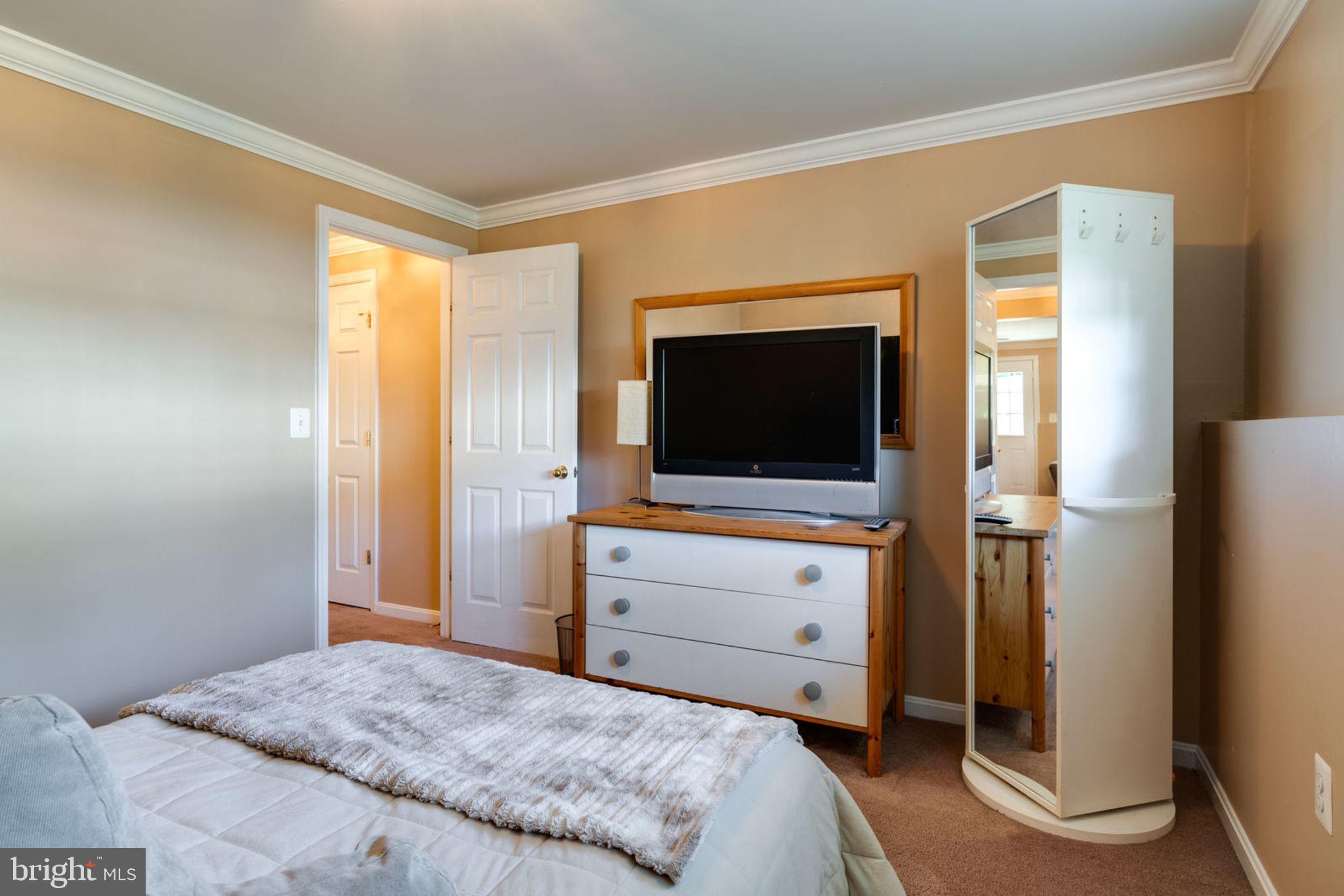 LAKECREST - Residential