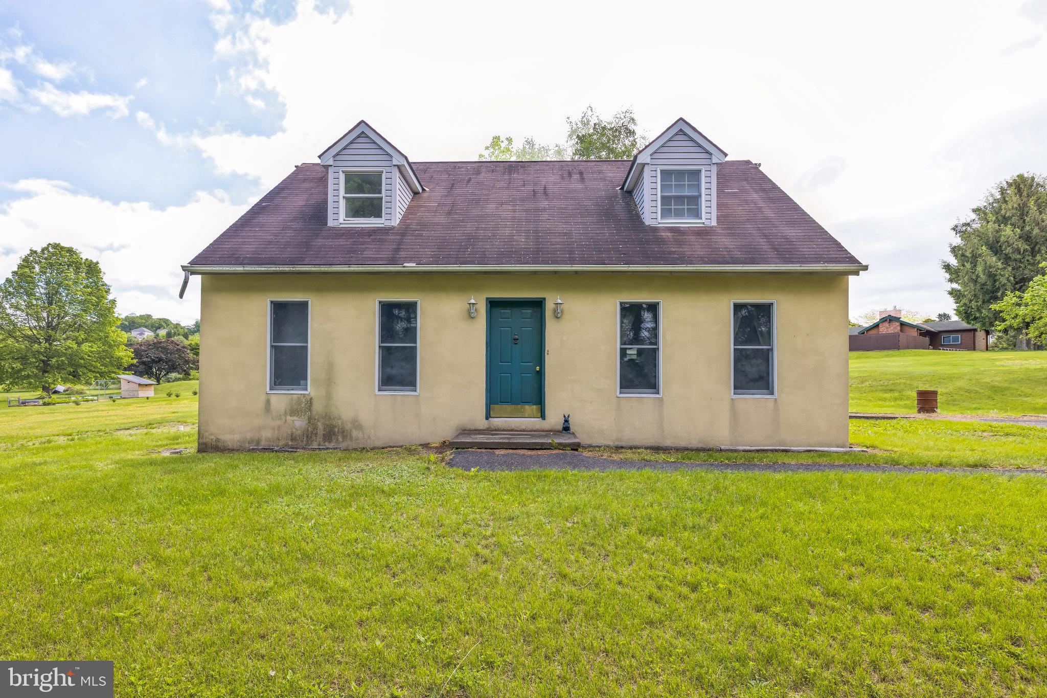 3271 W SCENIC DRIVE