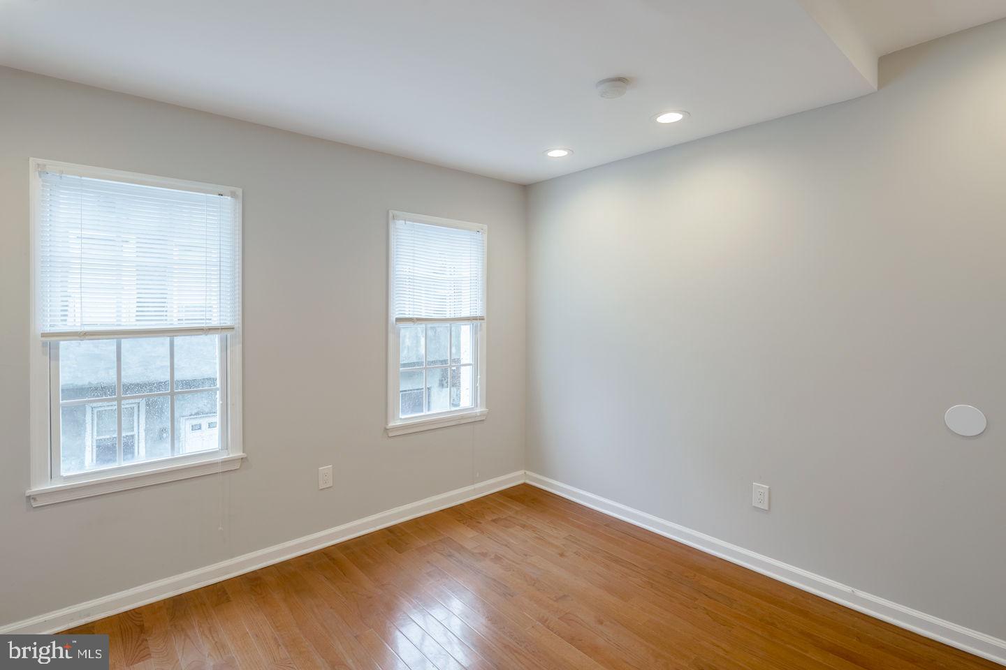 GRADUATE HOSPITAL - Residential