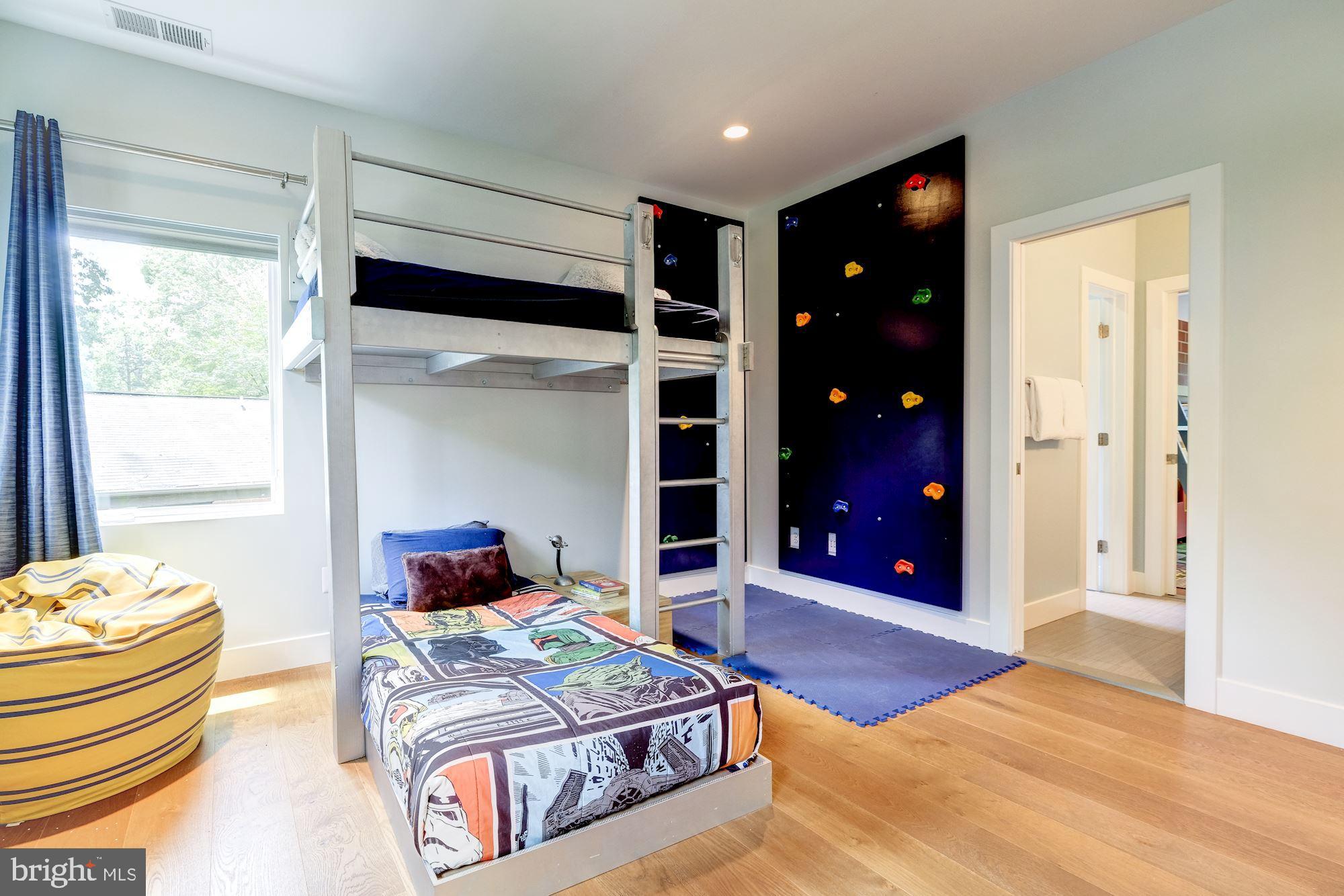 WOODMONT - Residential