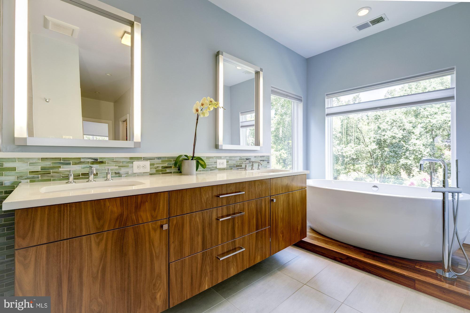 WOODMONT - Residential