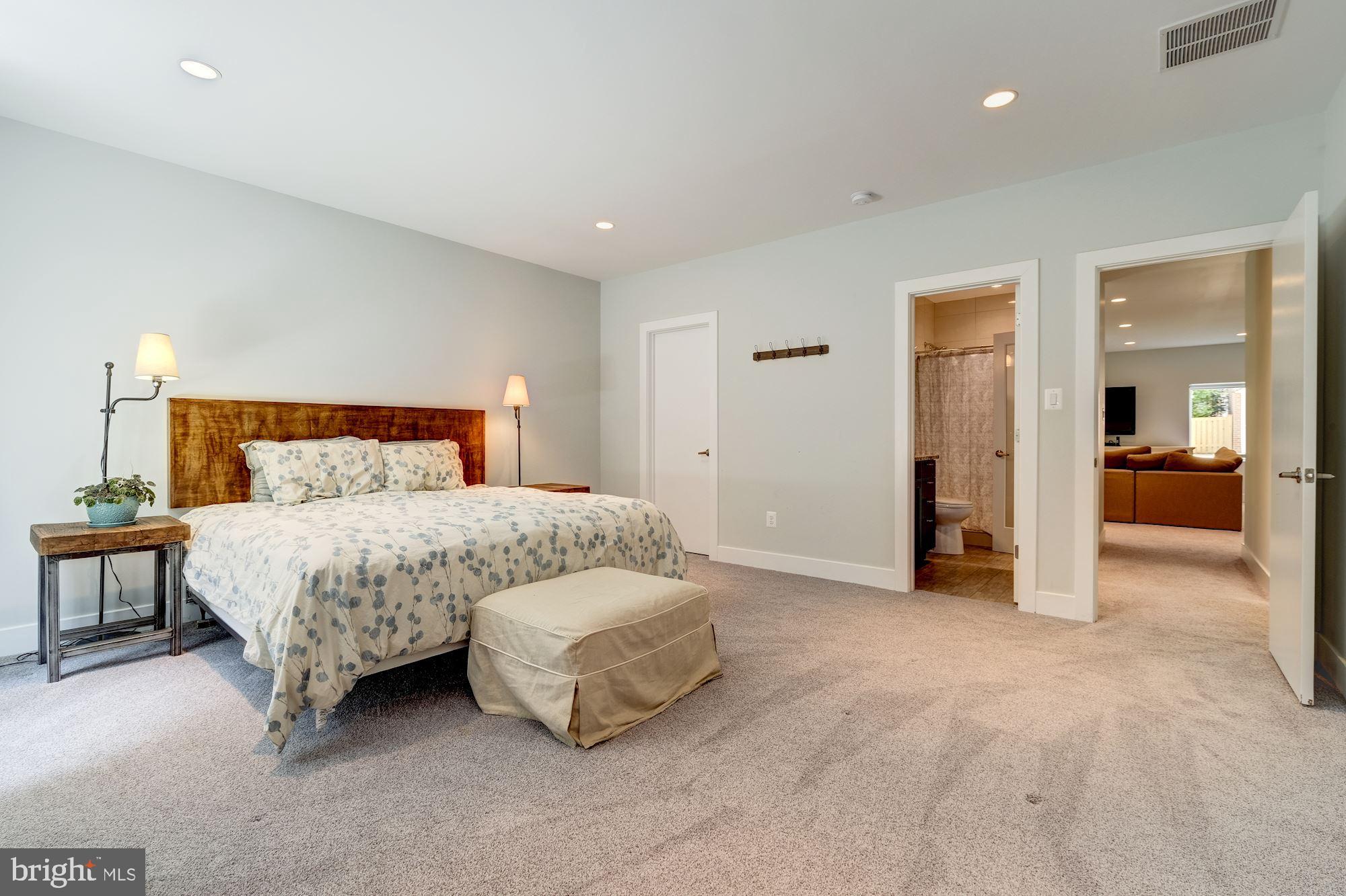 WOODMONT - Residential