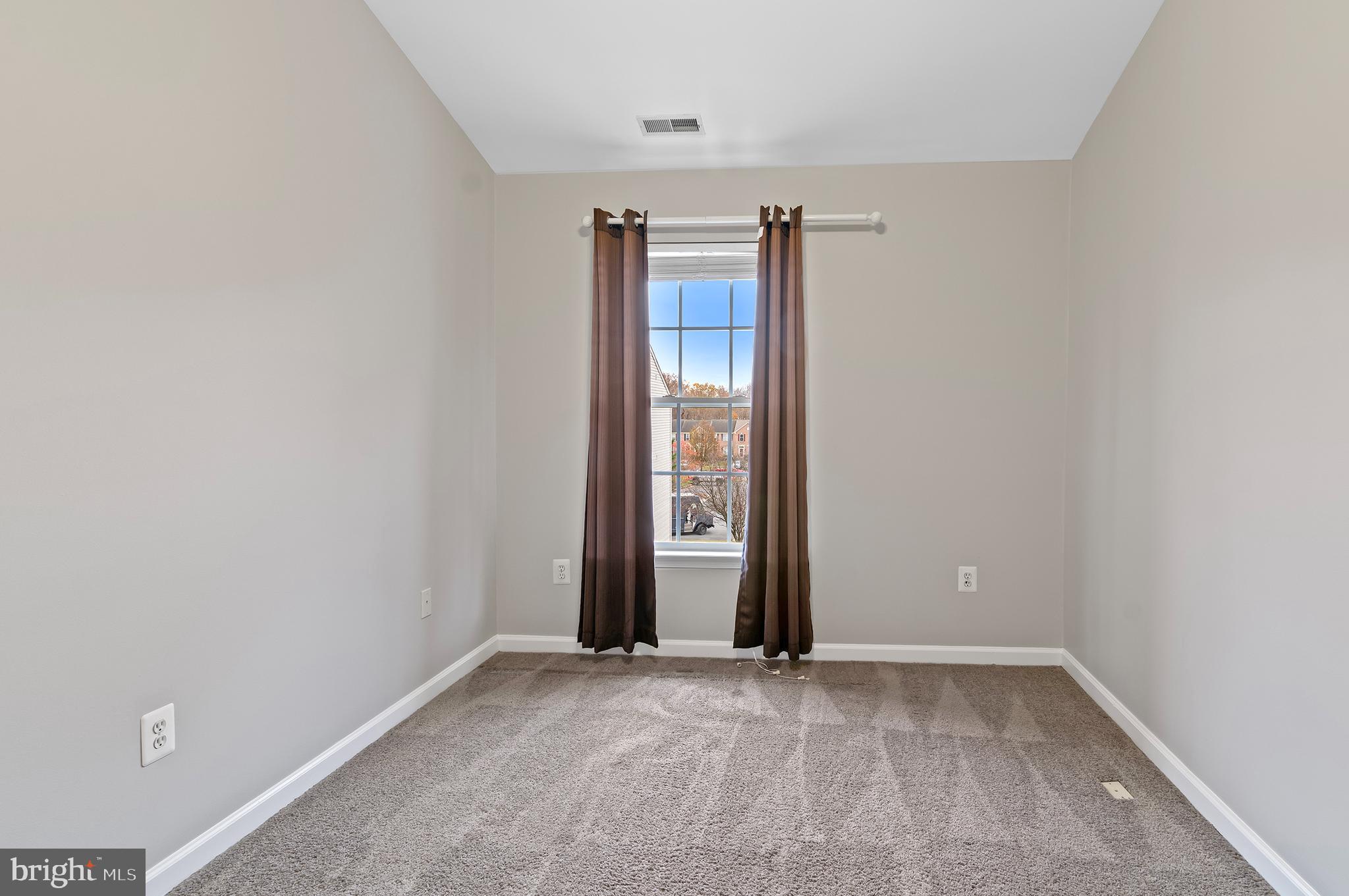 EATON SQUARE - Residential Lease