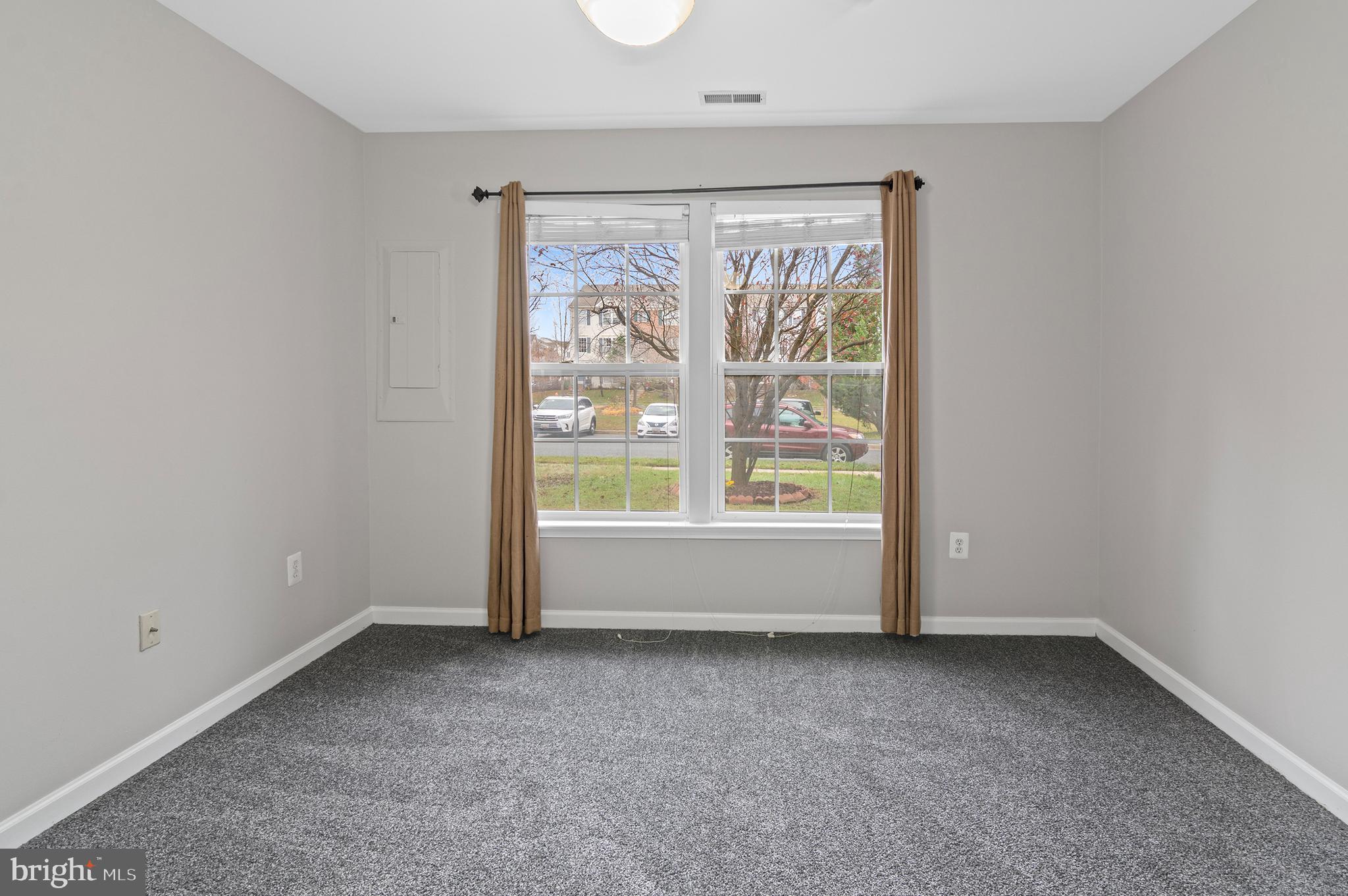 EATON SQUARE - Residential Lease